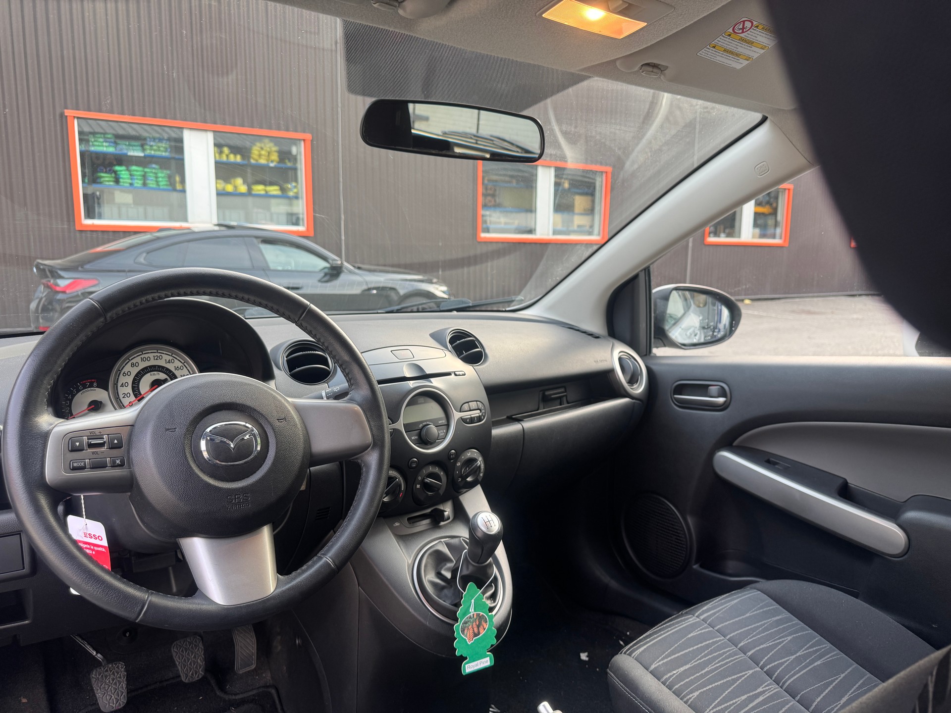 MAZDA 2 1.3i 16V Exclusive-image-6