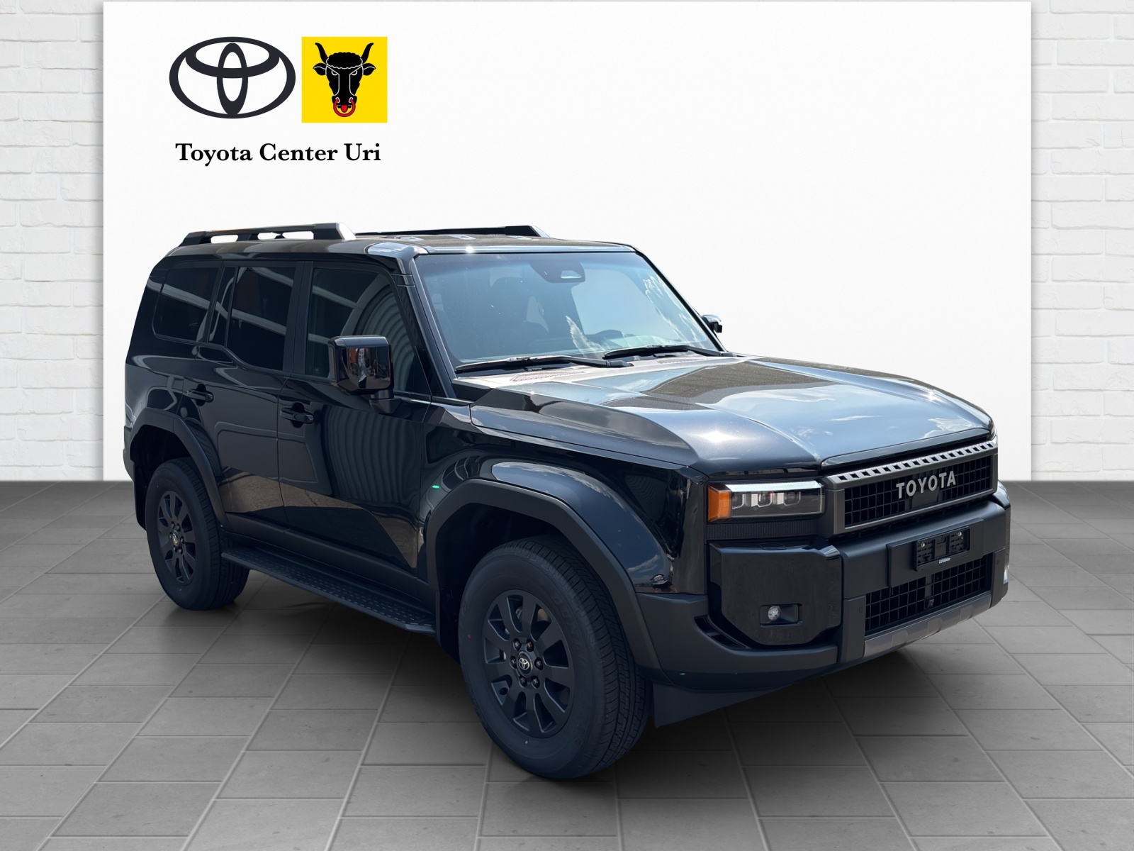 TOYOTA Land Cruiser 2.8TD Invincible Automat-showroom-element-3