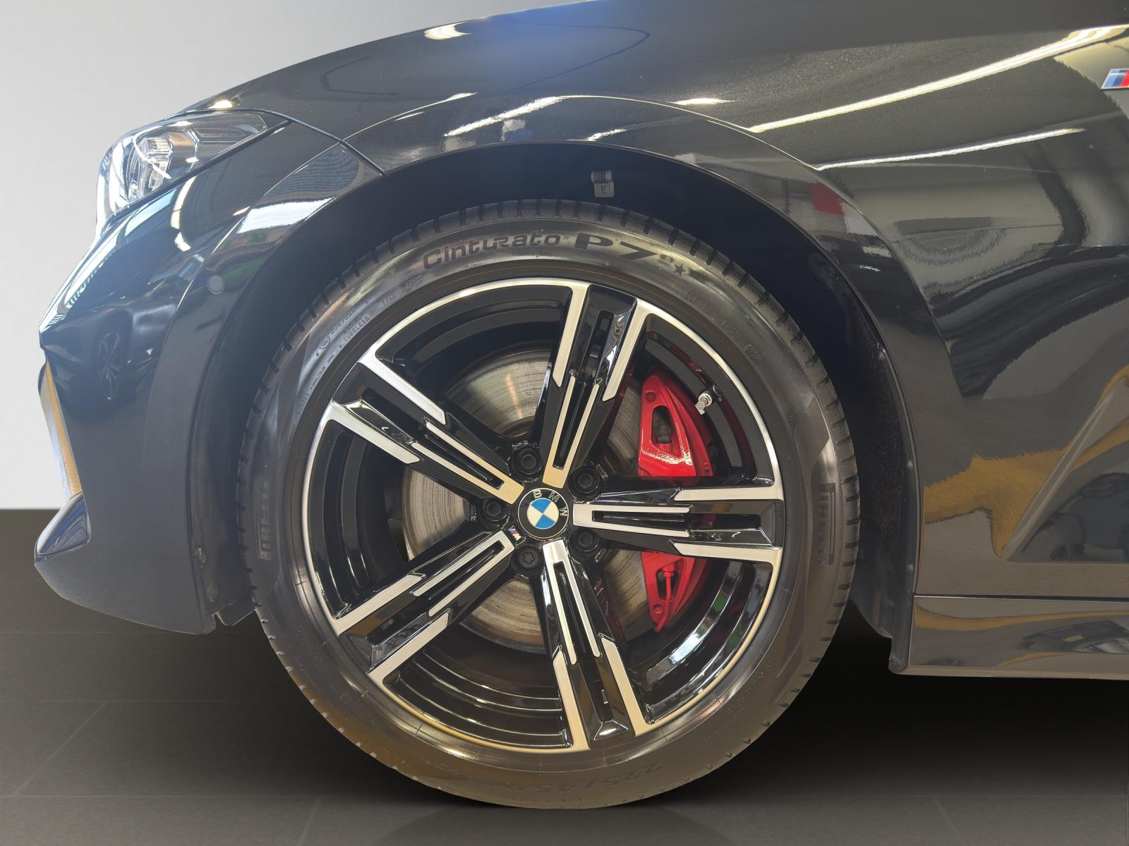 BMW 320d xDrive SAG-showroom-element-3