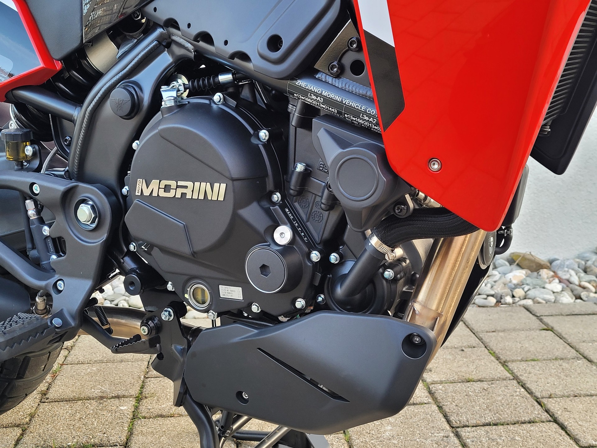 MOTO MORINI X-Cape 700 Gold Edition-image-9