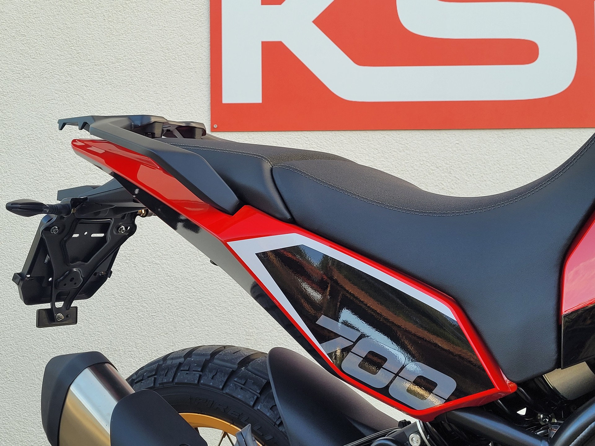 MOTO MORINI X-Cape 700 Gold Edition-image-10