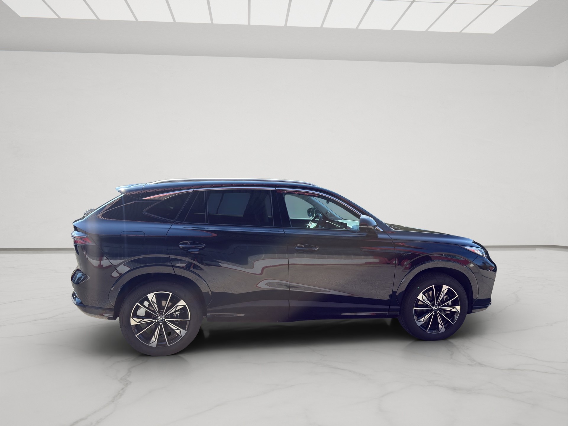 MG HS 1.5 T HEV Luxury-image-5