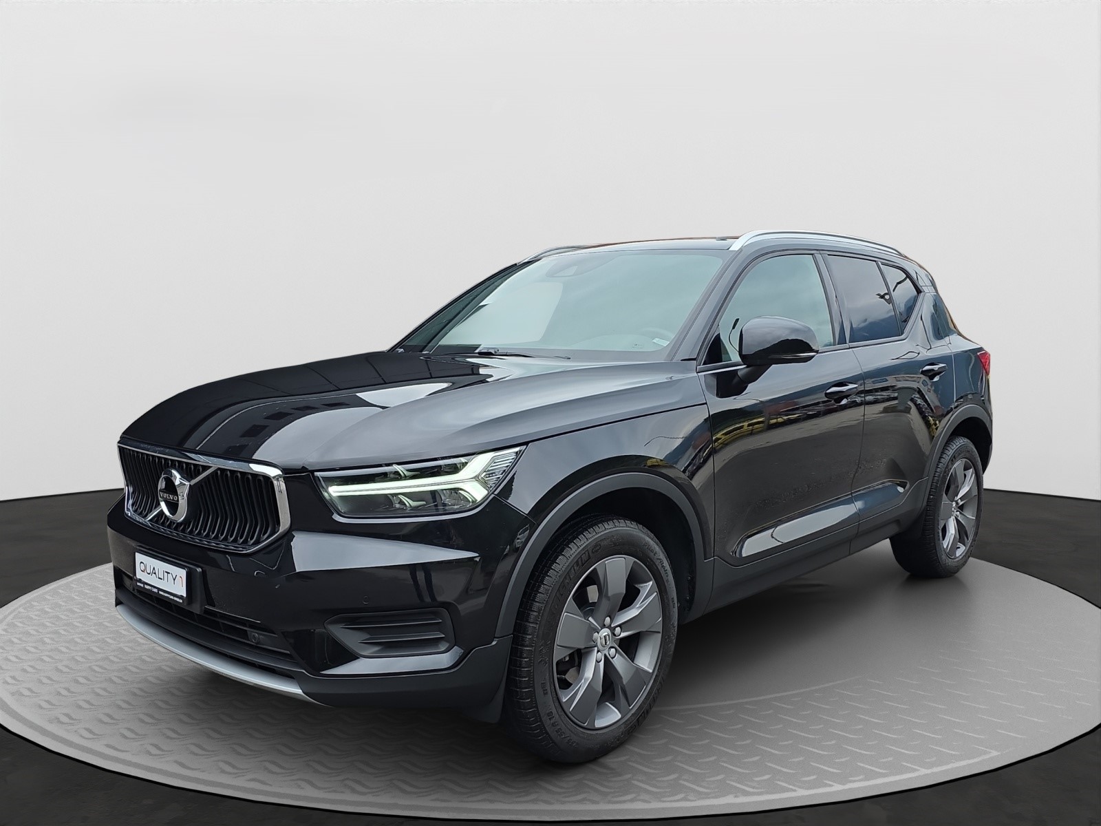 VOLVO XC40 T3 Momentum