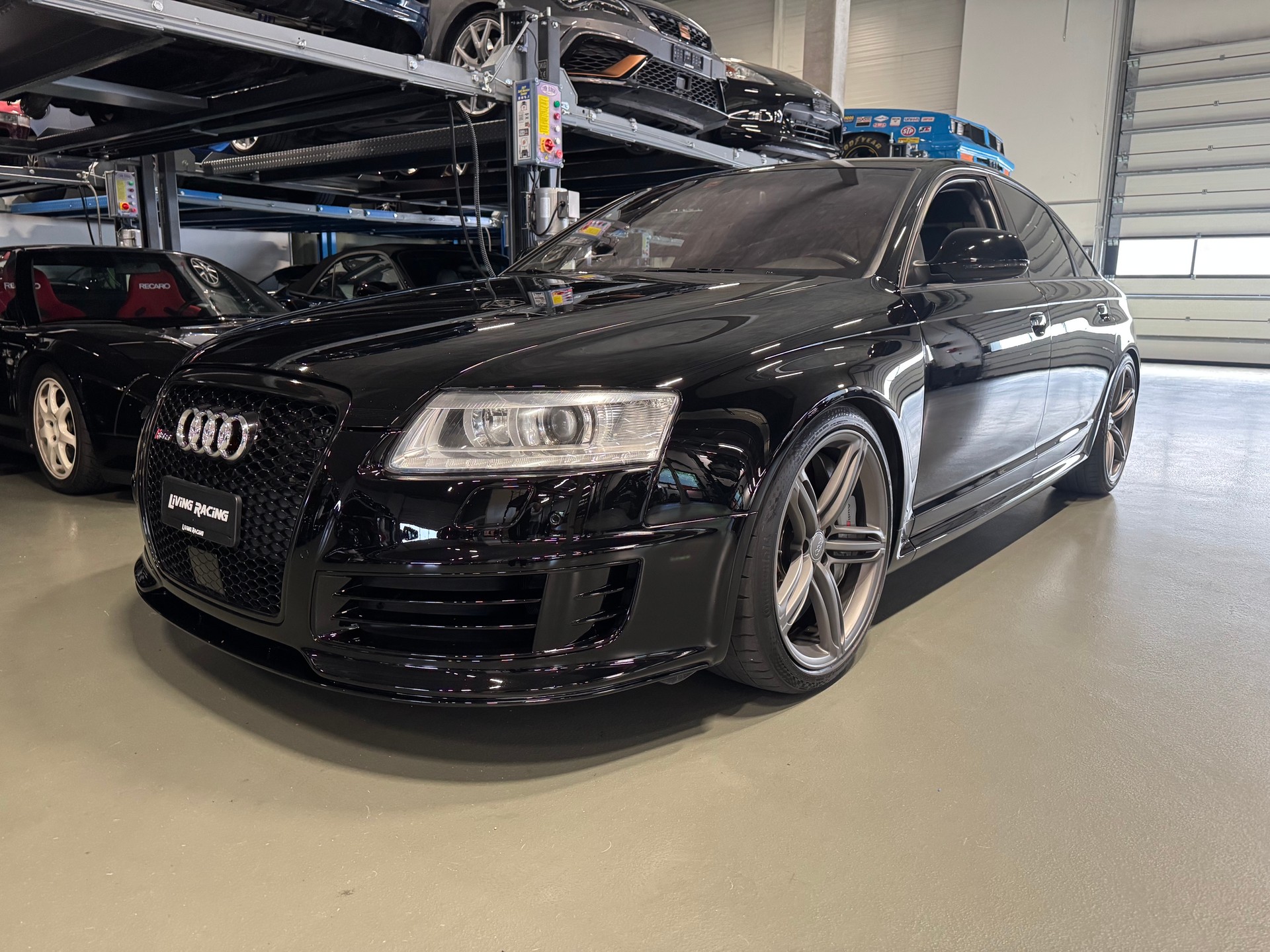 AUDI RS6 Limousine 5.0 TFSI V10 quattro tiptronic-image-1