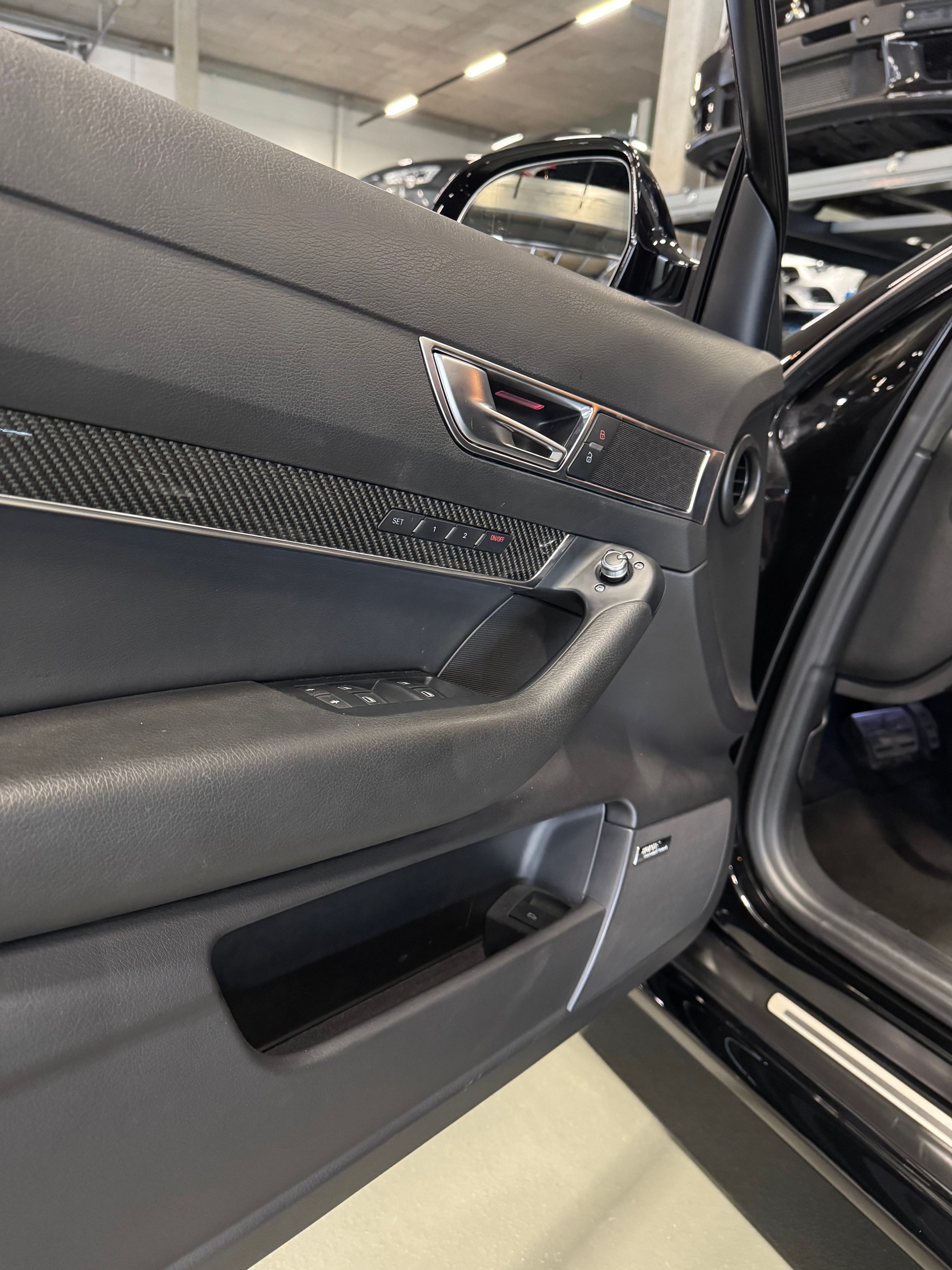 AUDI RS6 Limousine 5.0 TFSI V10 quattro tiptronic-image-9
