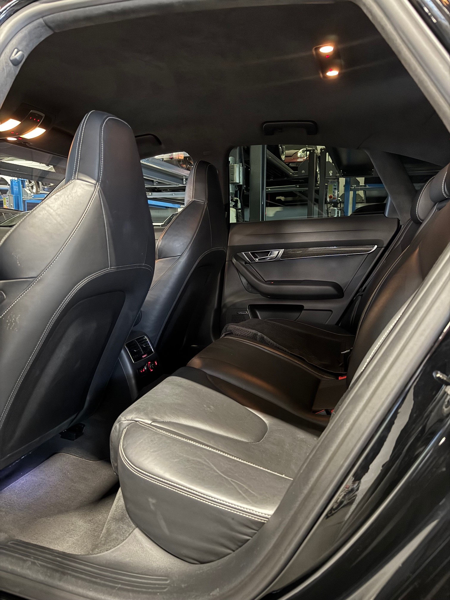 AUDI RS6 Limousine 5.0 TFSI V10 quattro tiptronic-image-8
