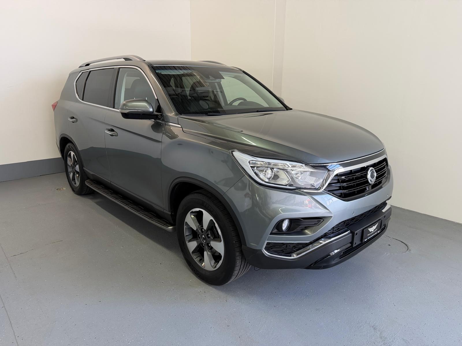 KGM-SsangYong Rexton RX220 e-XDi Sapphire 4WD-showroom-element-1