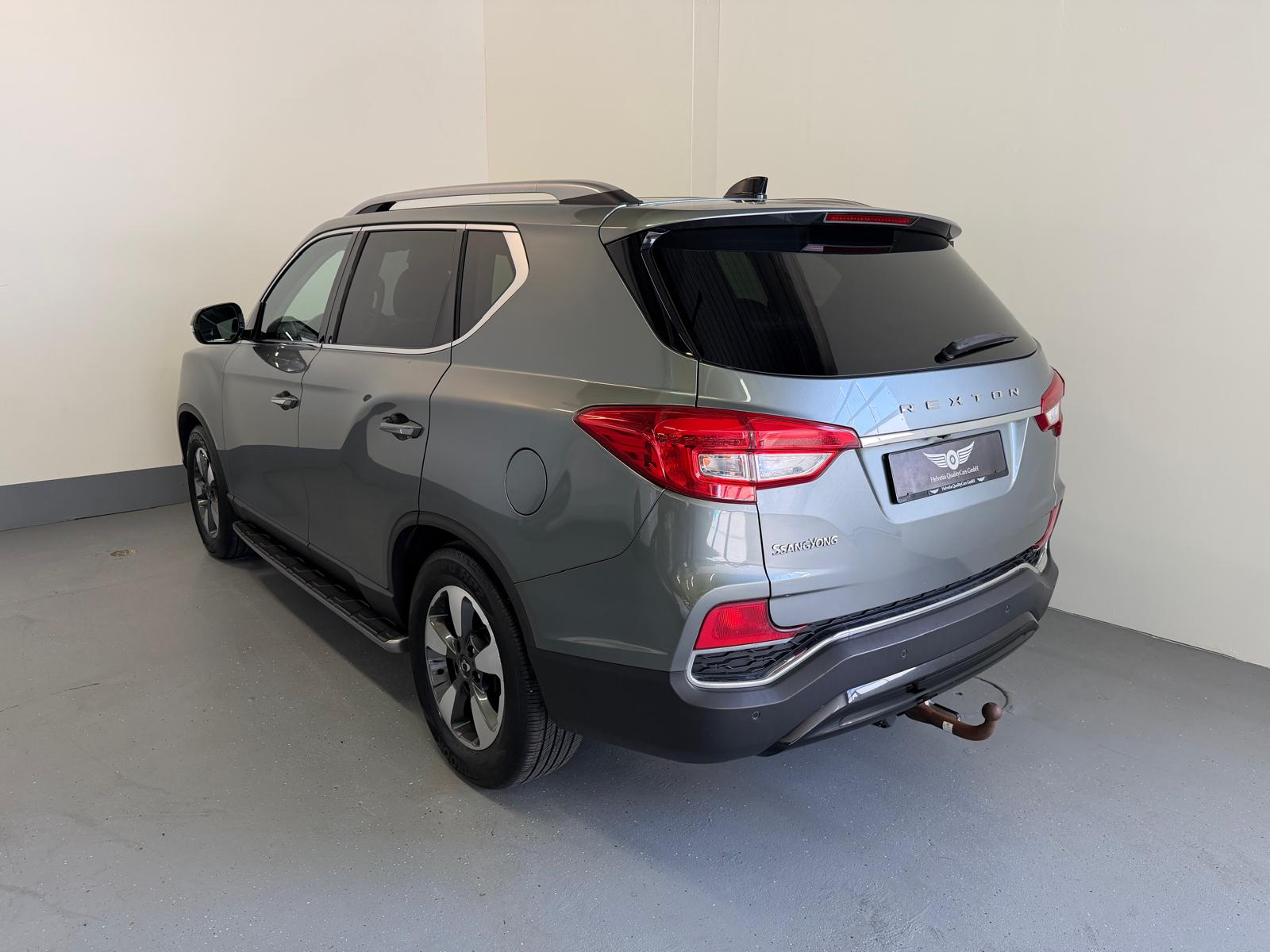 KGM-SsangYong Rexton RX220 e-XDi Sapphire 4WD-image-9