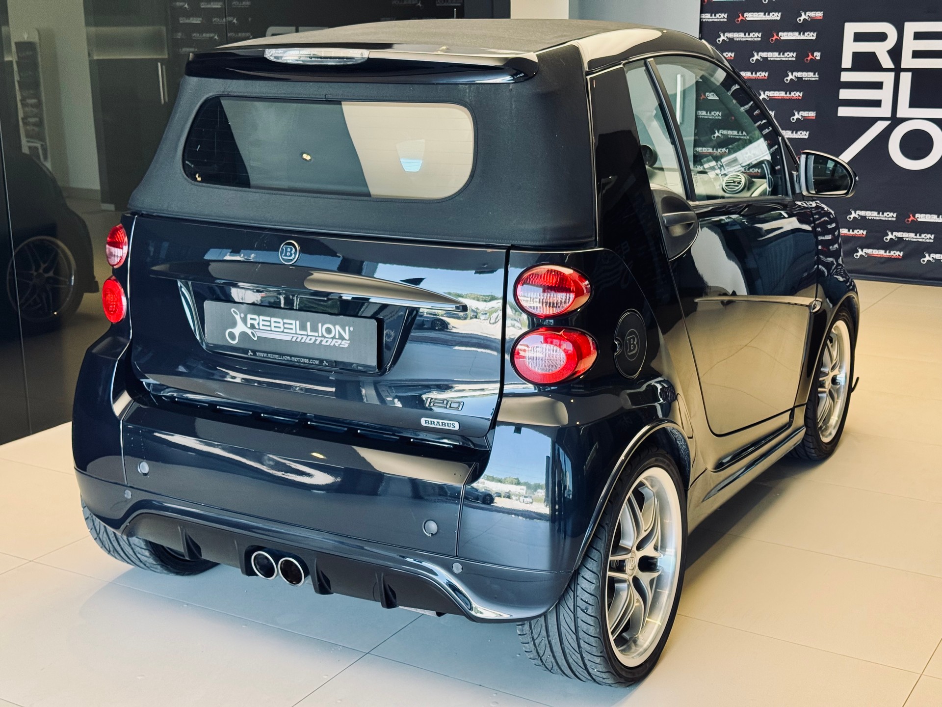 SMART fortwo Brabus softouch Cabriolet-image-5