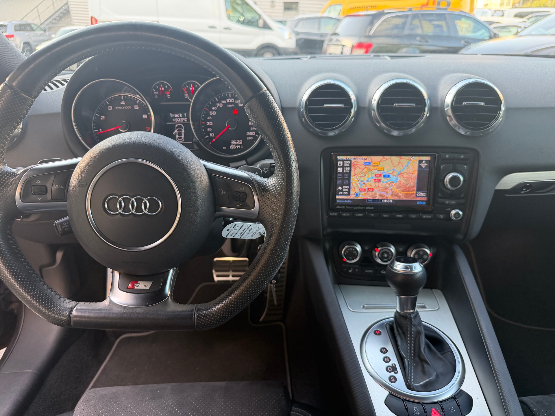 AUDI TT Coupé 2.0 TFSI quattro S-tronic-image-13