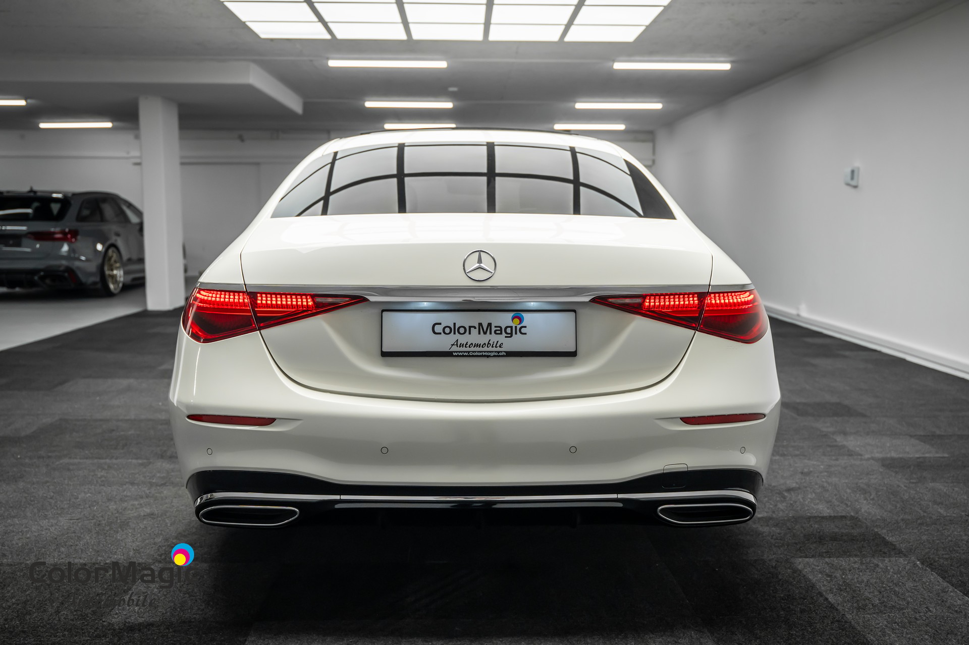 MERCEDES-BENZ * S 400 d L 4Matic AMG Line * CHAUFFEUR-PAKET * FOND ENTERTAINMENT * 22 ZOLL * LEASING AB 853.- *-showroom-element-3