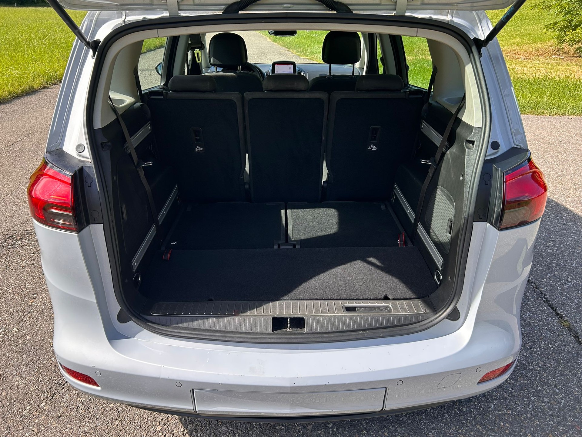 OPEL Zafira Tourer 1.6 CDTi Drive-image-11