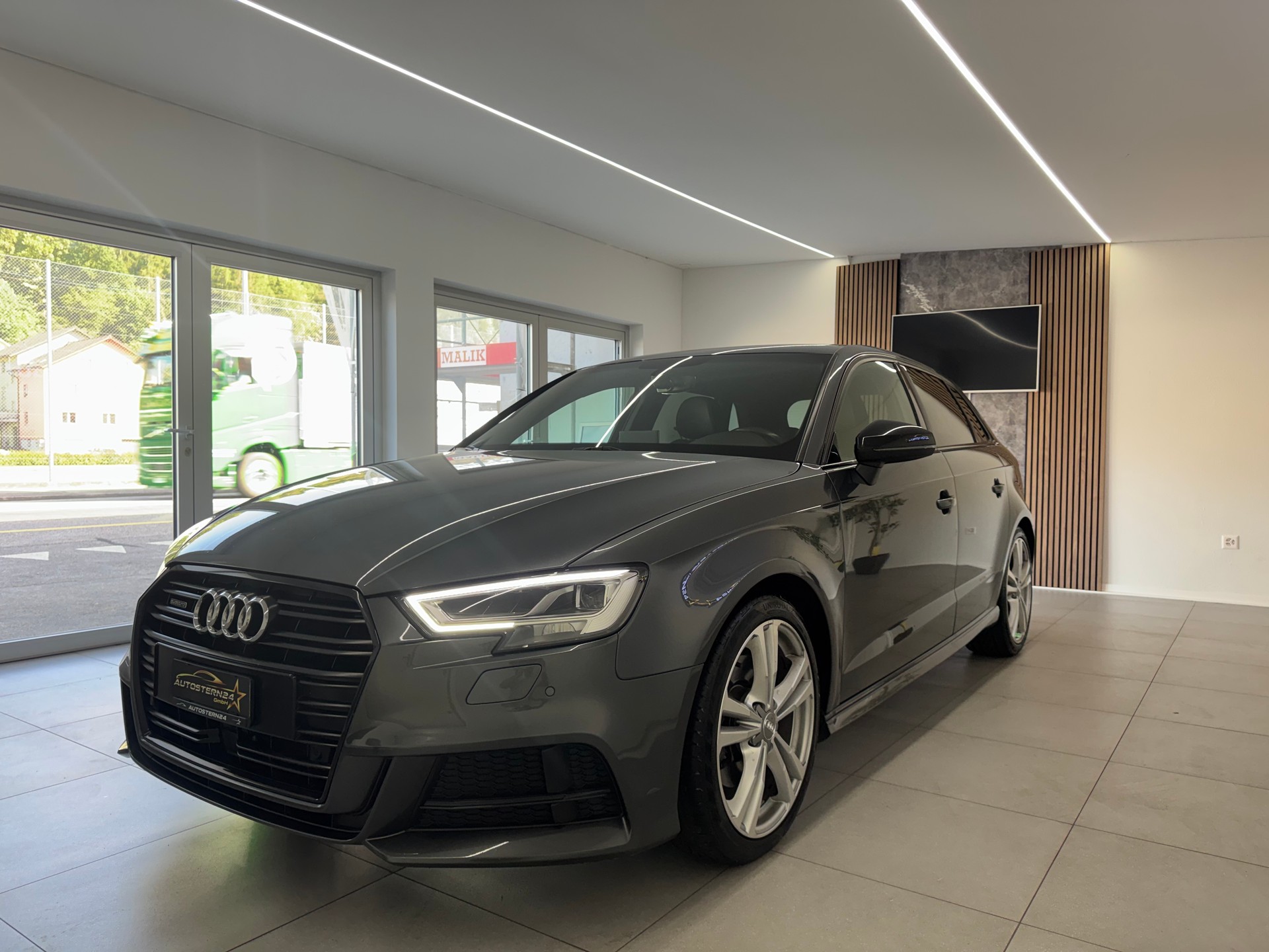 AUDI A3 *Sport*S line* 2.0 TFSI quattro S-tronic*CH-Fahrzeug*Frisch MFK*