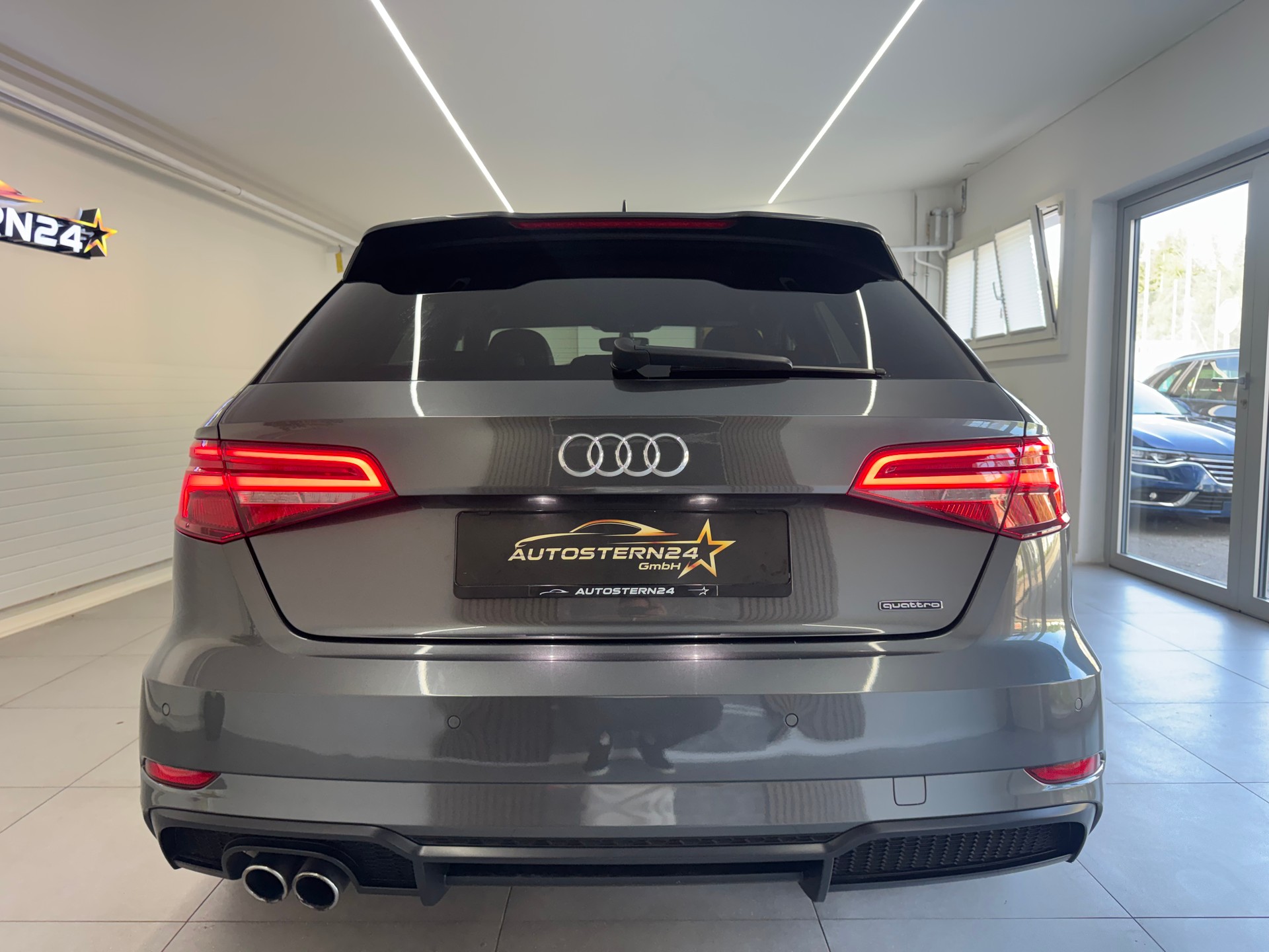 AUDI A3 *Sport*S line* 2.0 TFSI quattro S-tronic*CH-Fahrzeug*Frisch MFK*-showroom-element-3