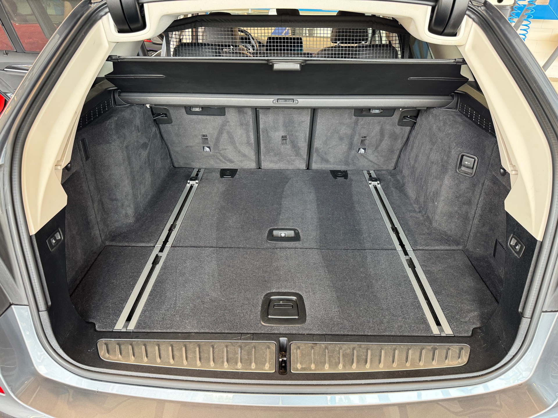 BMW 530d xDrive Touring Sport Line Steptronic-image-12