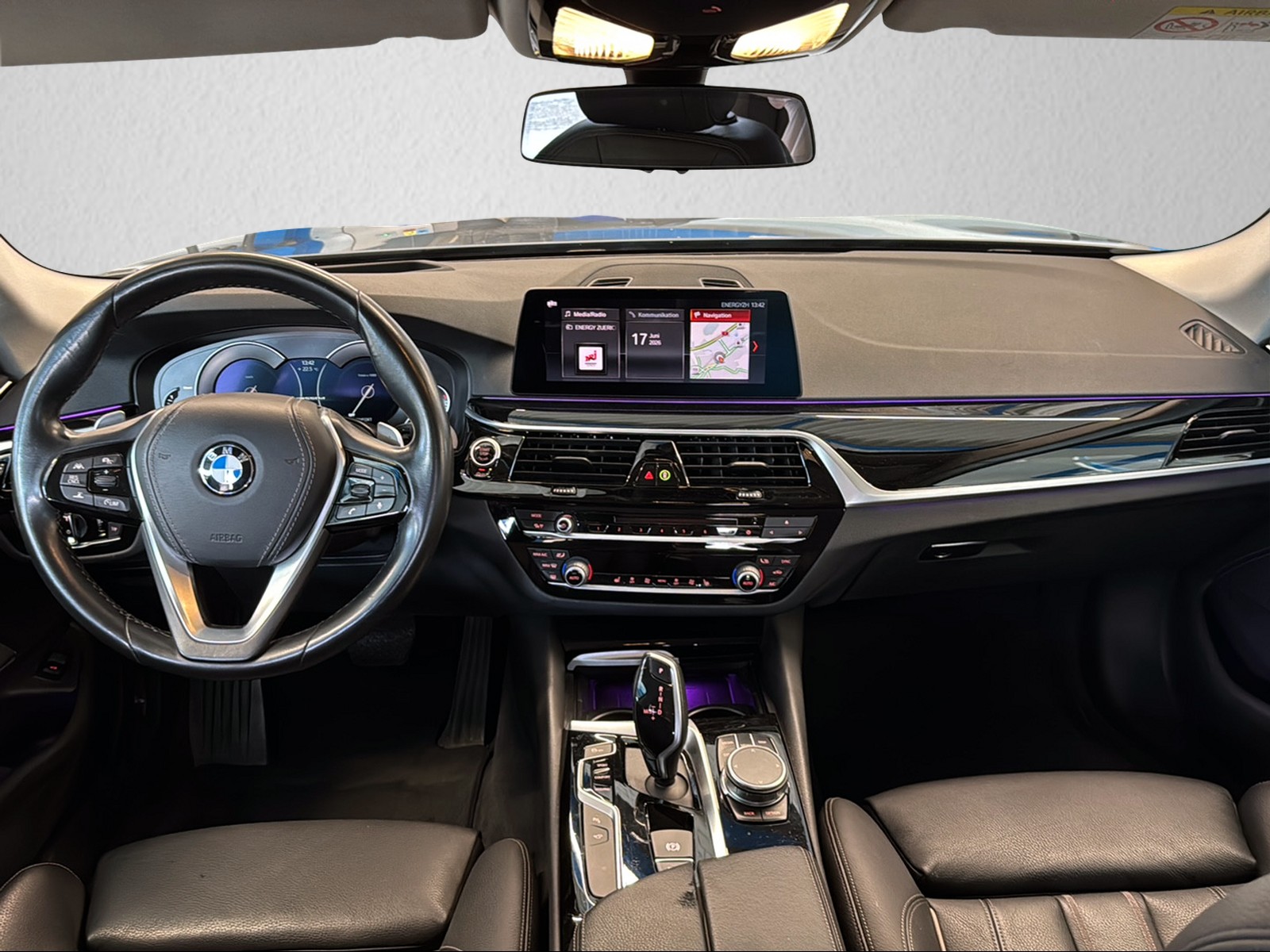 BMW 530d xDrive Touring Sport Line Steptronic-image-5