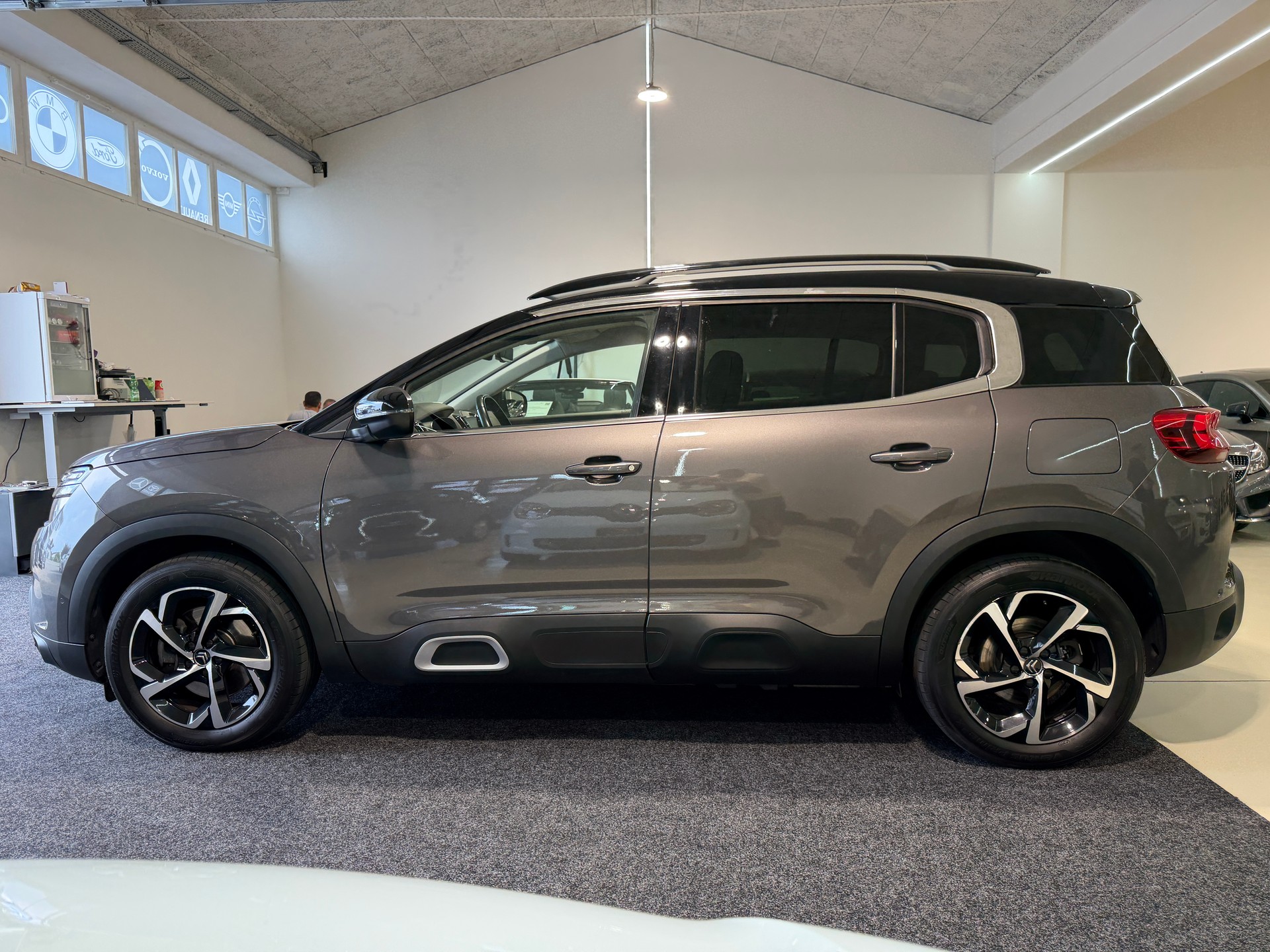 CITROEN C5 Aircross 1.6 PHEV Swiss Edition-showroom-element-2