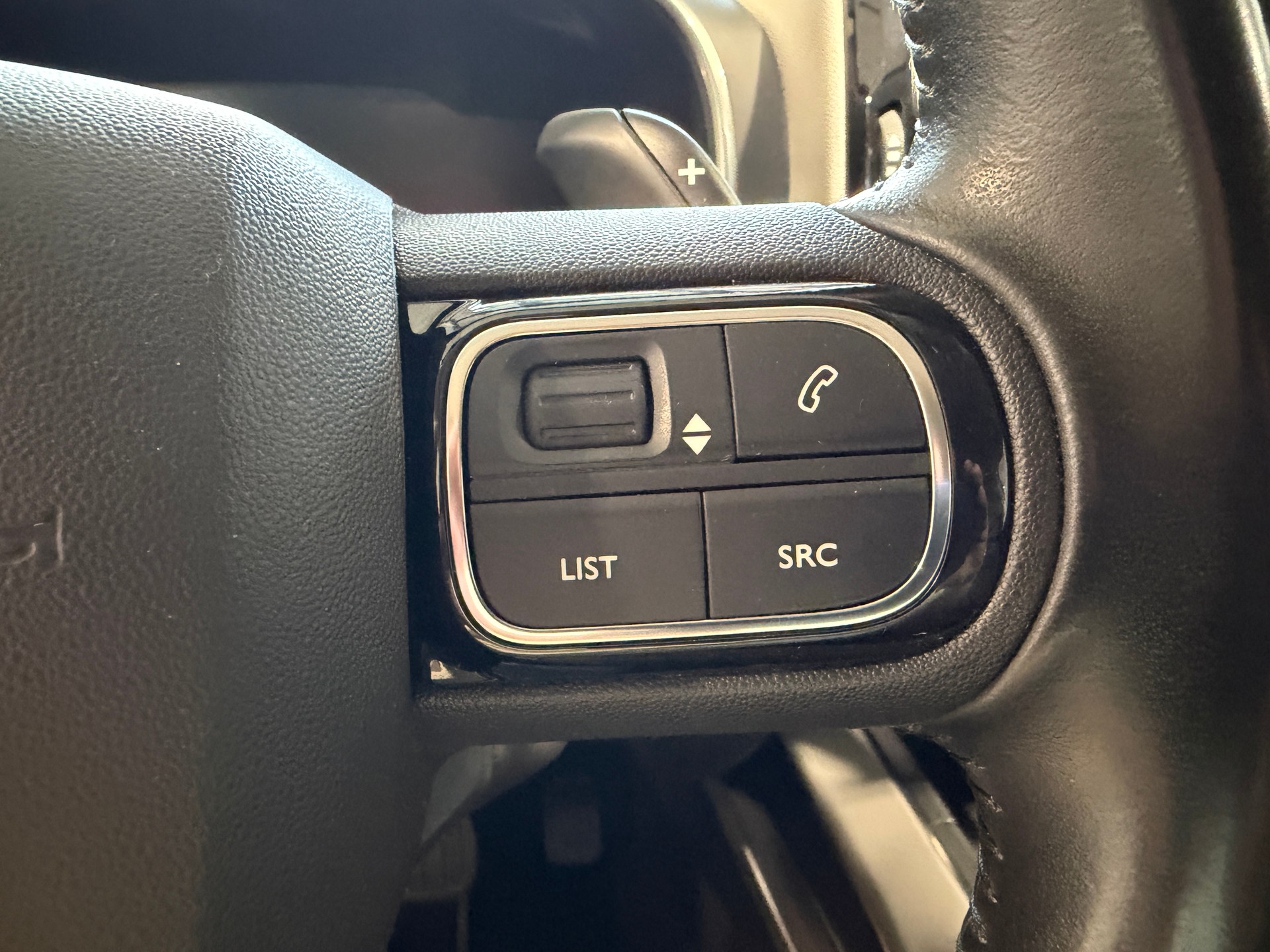 CITROEN C5 Aircross 1.6 PHEV Swiss Edition-image-13