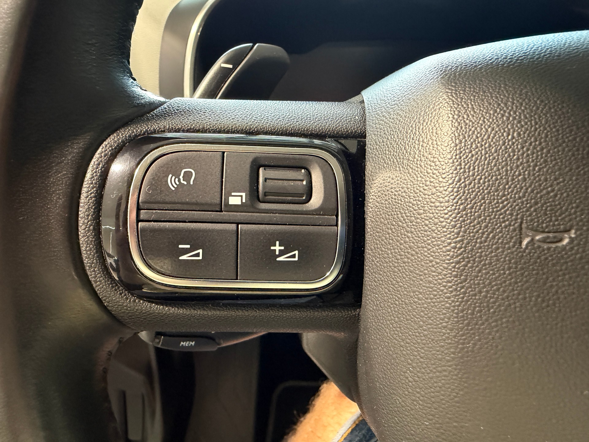 CITROEN C5 Aircross 1.6 PHEV Swiss Edition-image-14