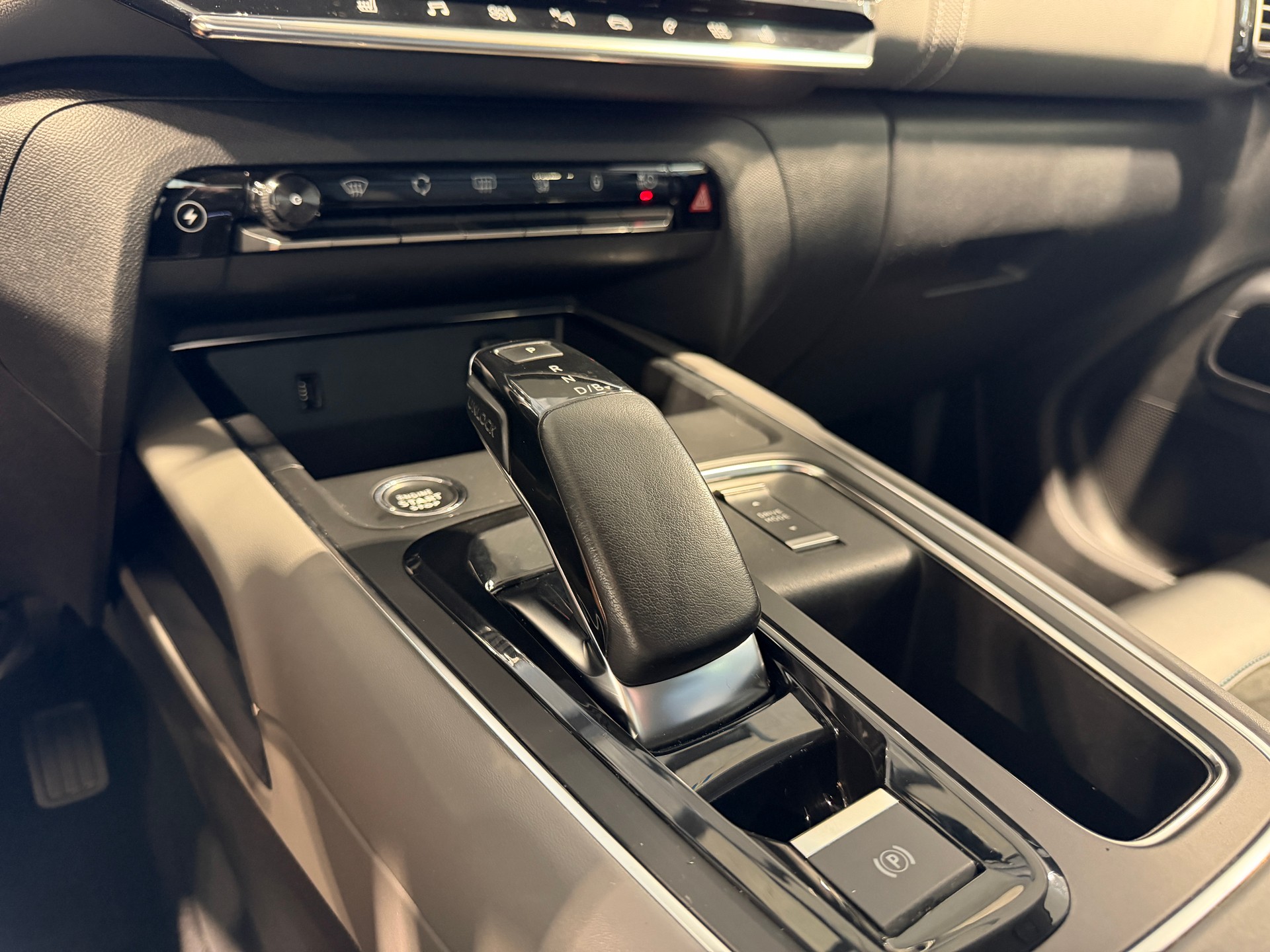 CITROEN C5 Aircross 1.6 PHEV Swiss Edition-image-16