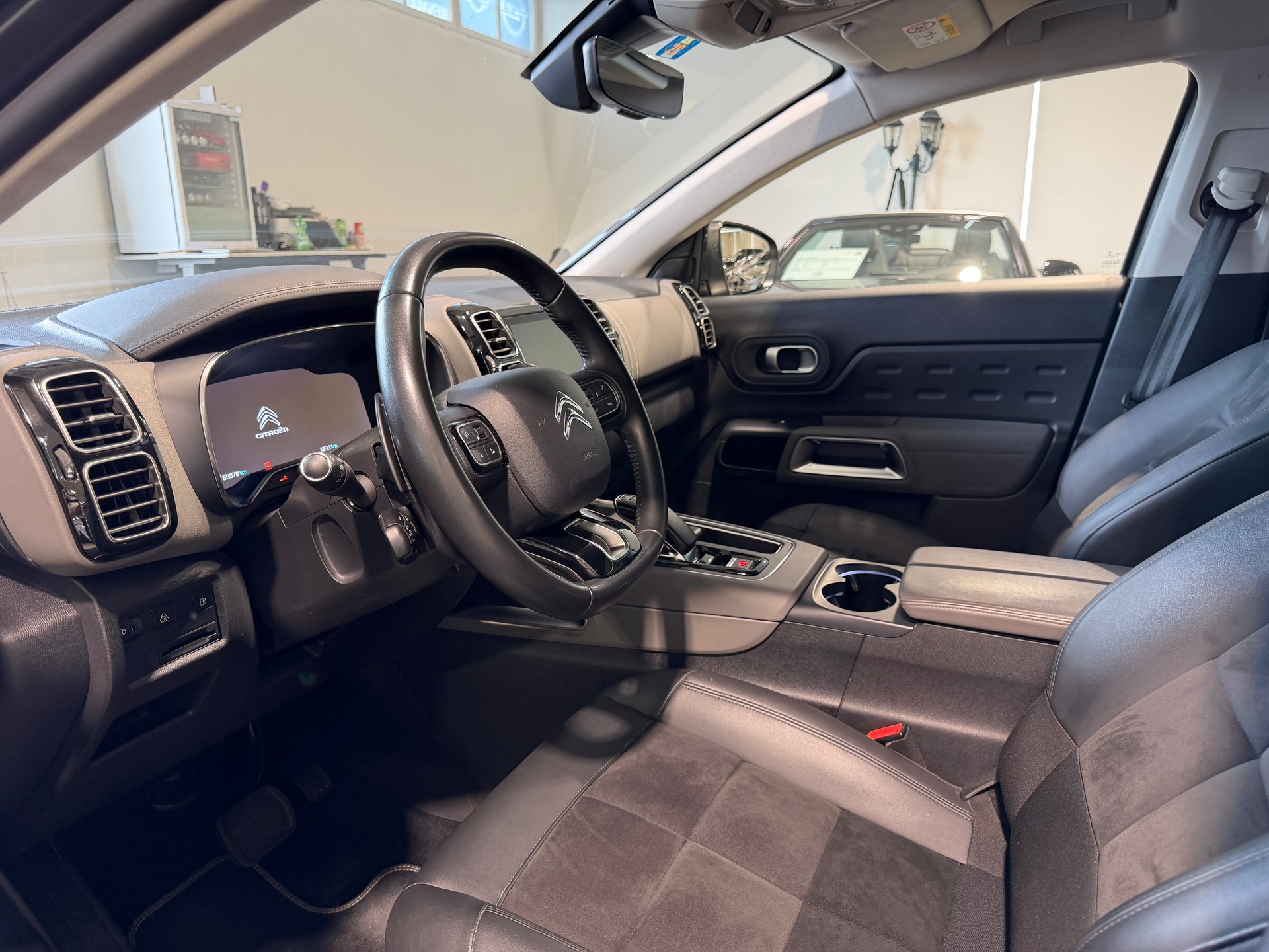 CITROEN C5 Aircross 1.6 PHEV Swiss Edition-image-10