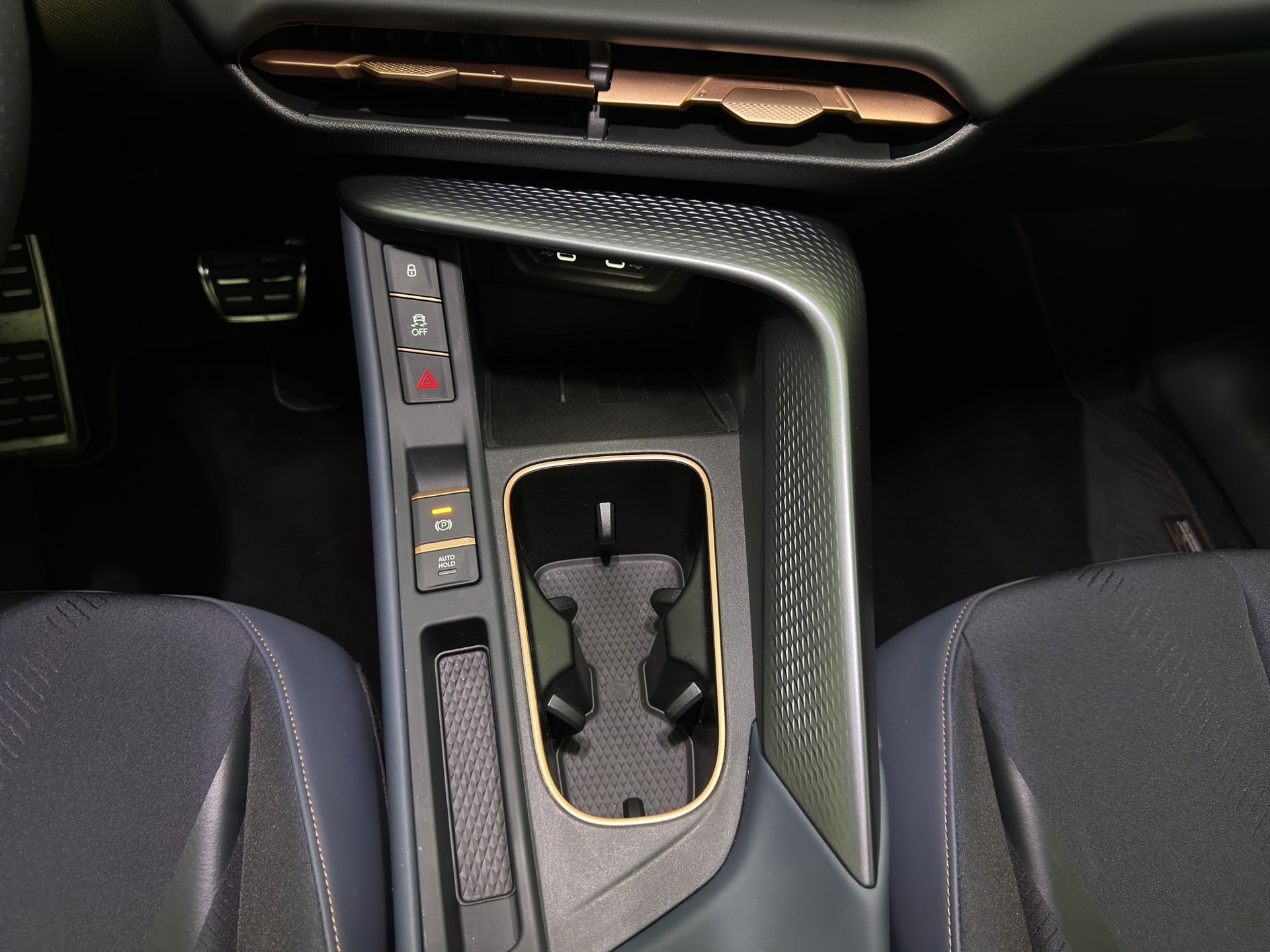 CUPRA Terramar 1.5 eTSI DSG-image-20