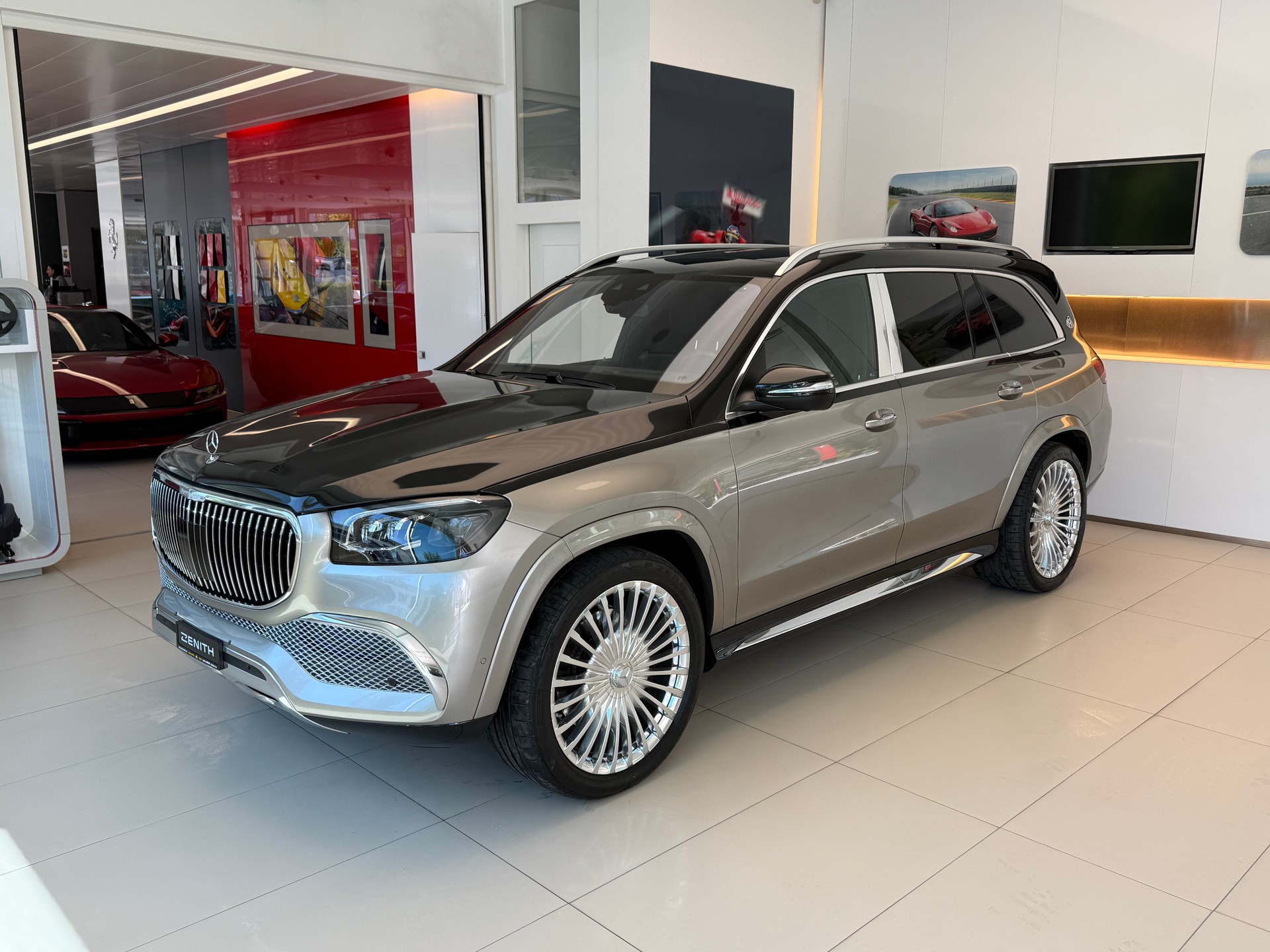 MERCEDES-BENZ GLS Maybach 600 9G-Tronic