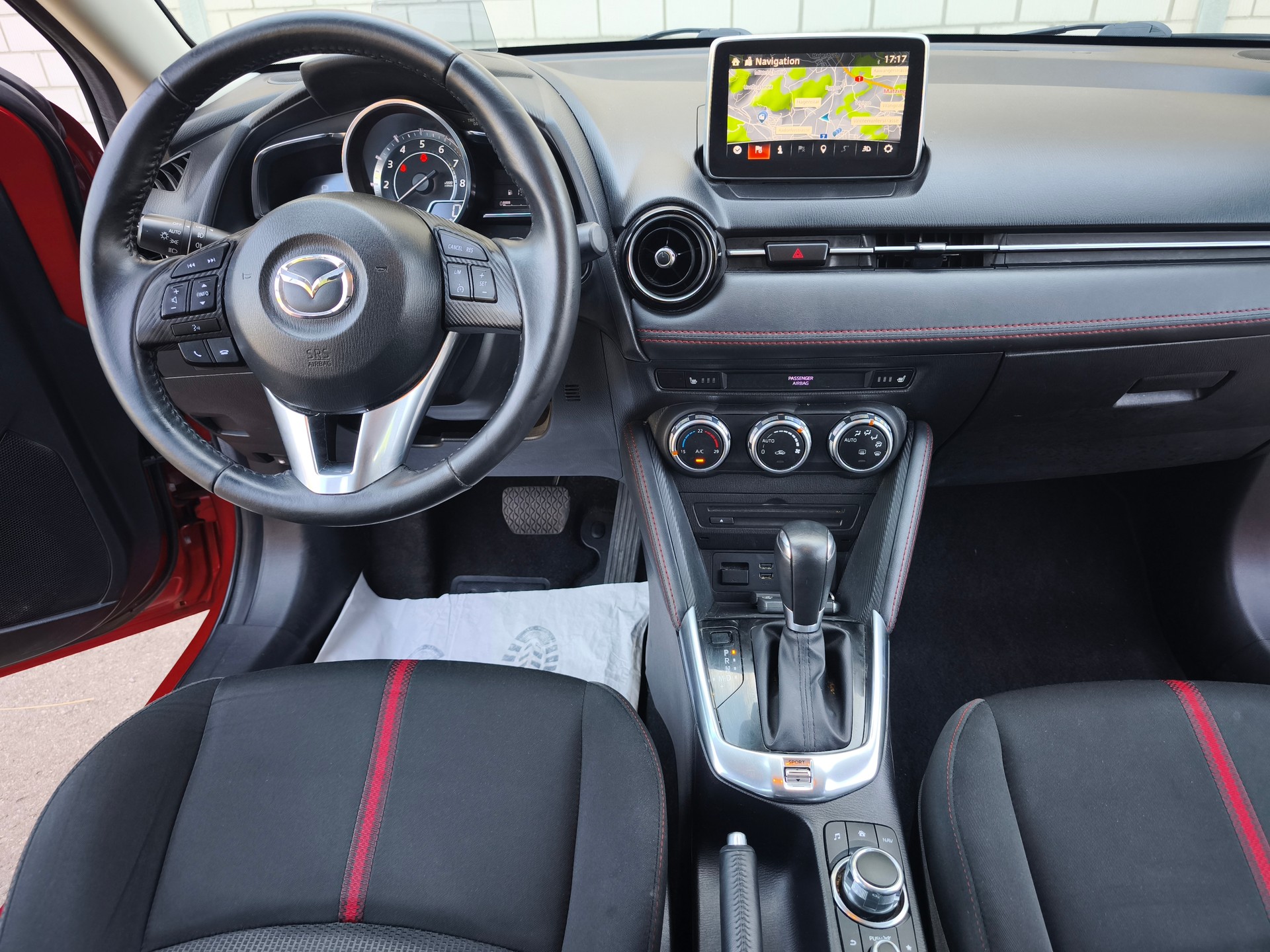 MAZDA 2 1.5i 16V Skyactiv-G Revolution Drive-image-9