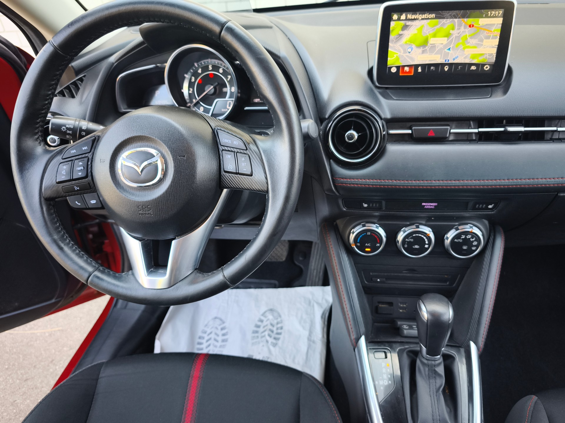 MAZDA 2 1.5i 16V Skyactiv-G Revolution Drive-image-10