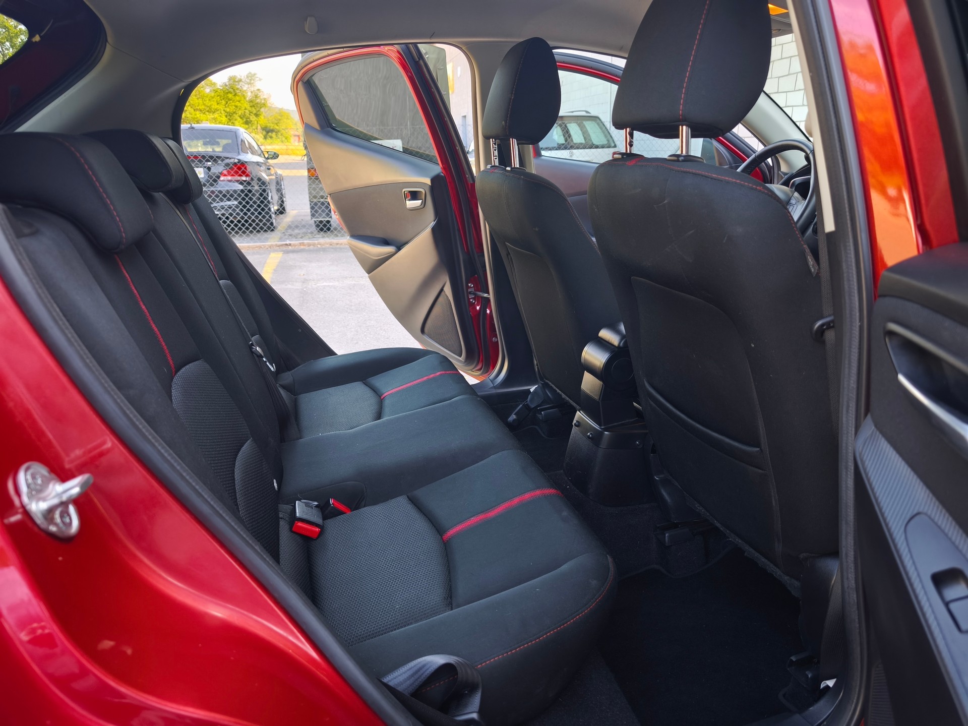 MAZDA 2 1.5i 16V Skyactiv-G Revolution Drive-image-7