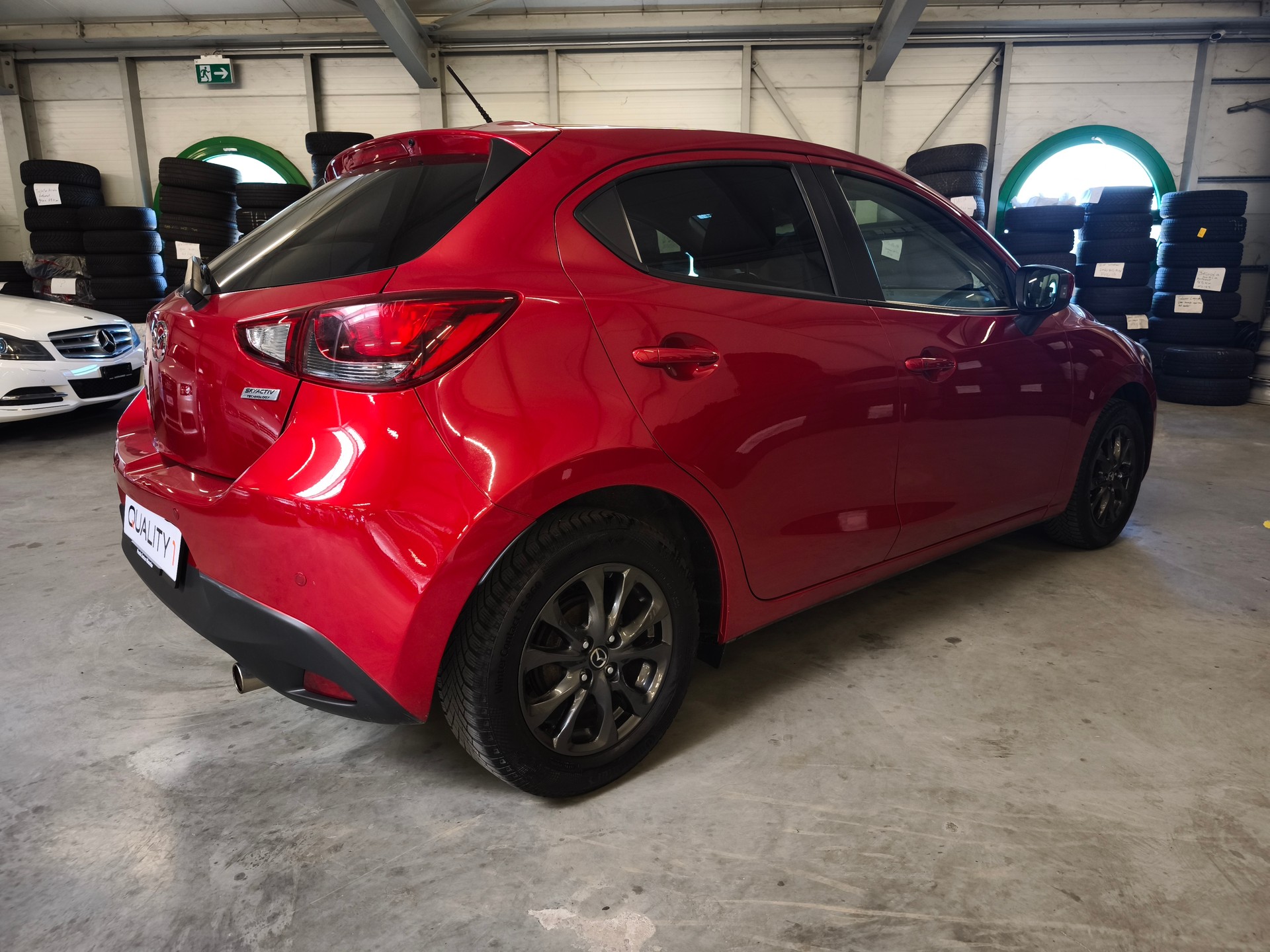 MAZDA 2 1.5i 16V Skyactiv-G Revolution Drive-image-2
