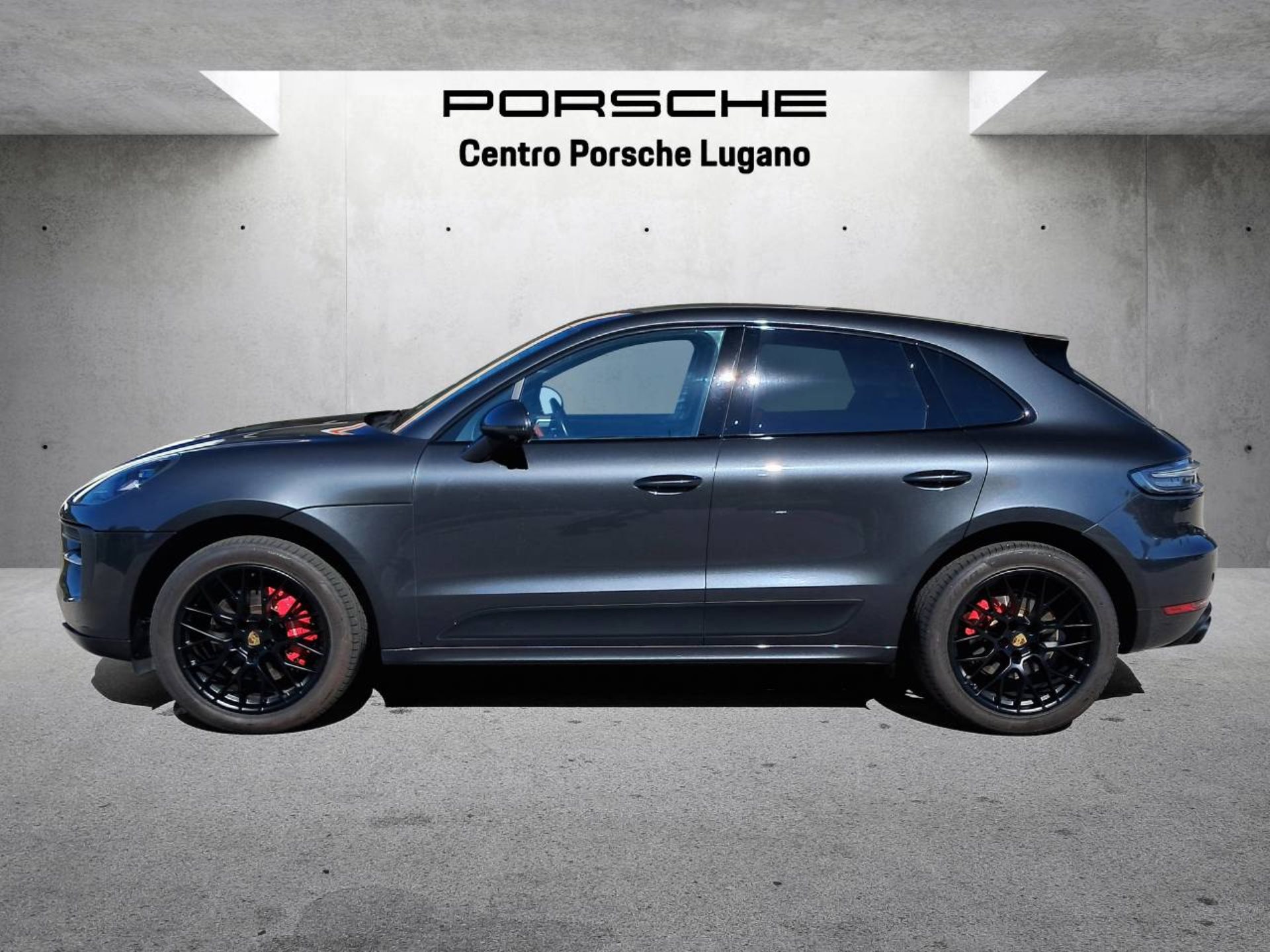 PORSCHE Macan GTS (MY21)-showroom-element-1