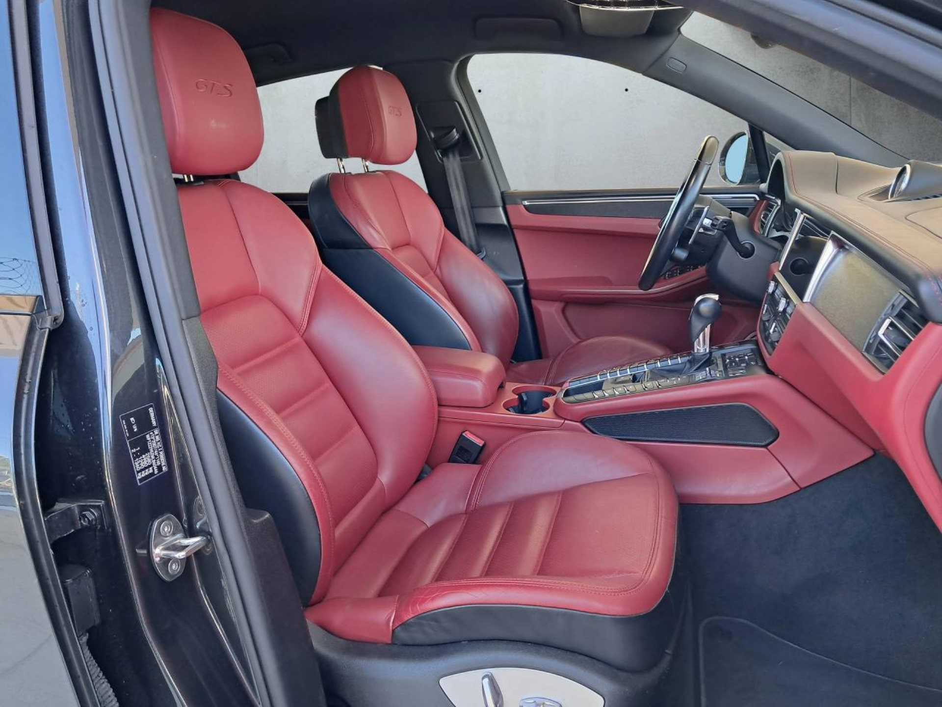 PORSCHE Macan GTS (MY21)-image-14