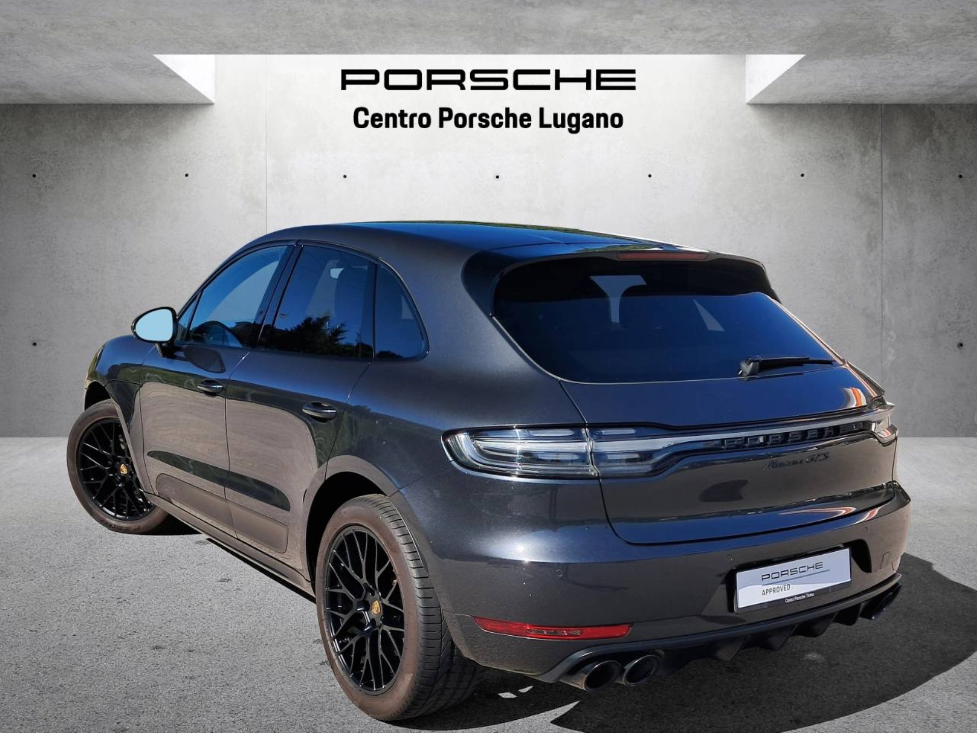 PORSCHE Macan GTS (MY21)-showroom-element-2