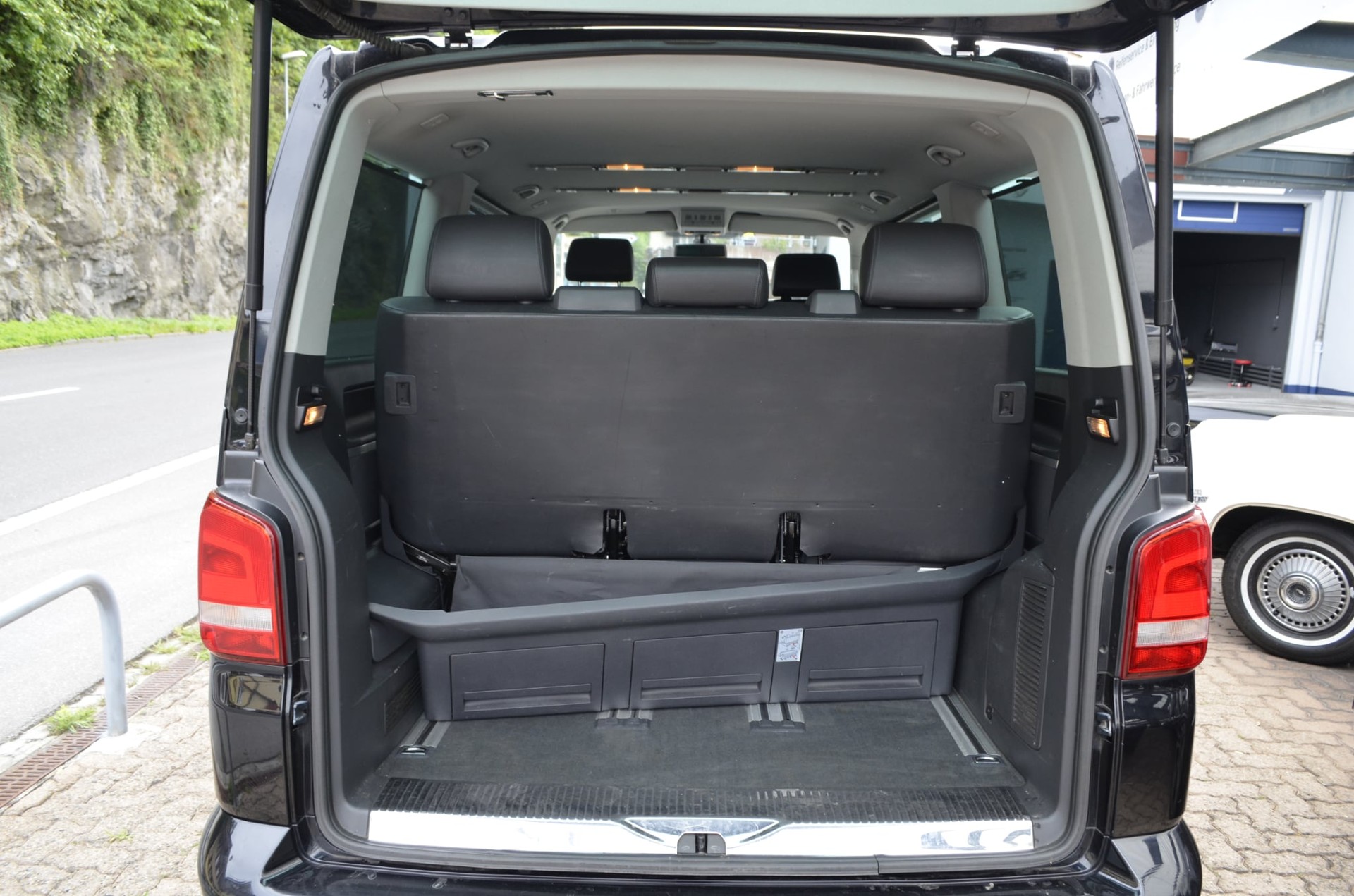 VW Caravelle-image-8