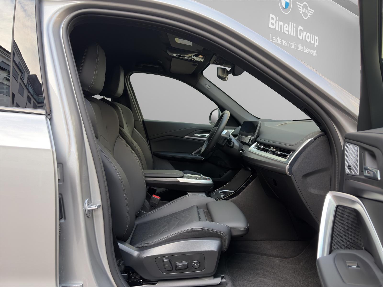 BMW iX1 30 xDrive M-SportPaket-image-18