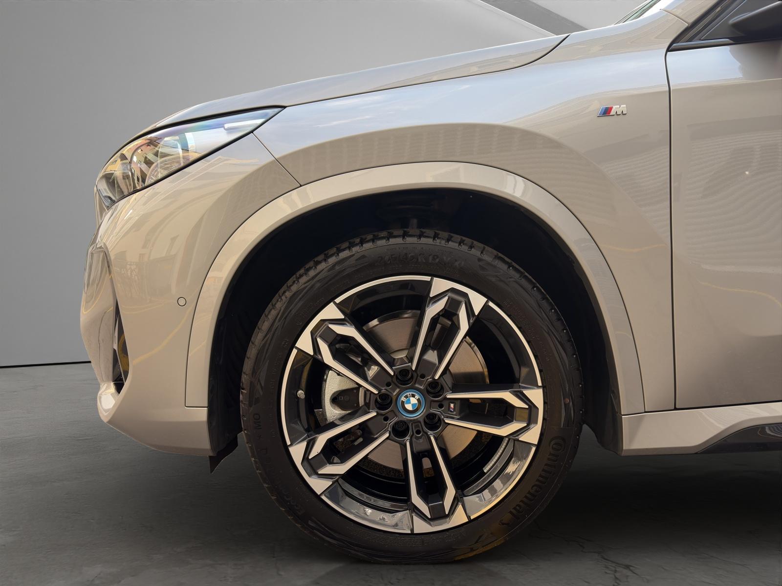 BMW iX1 30 xDrive M-SportPaket-image-22