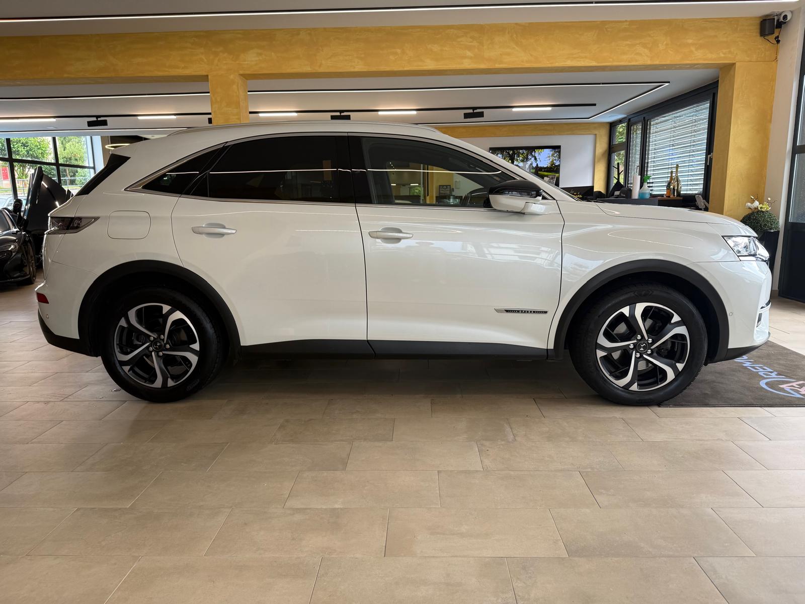 DS AUTOMOBILES DS 7 Crossback 1.6 THP SO Chic-showroom-element-1