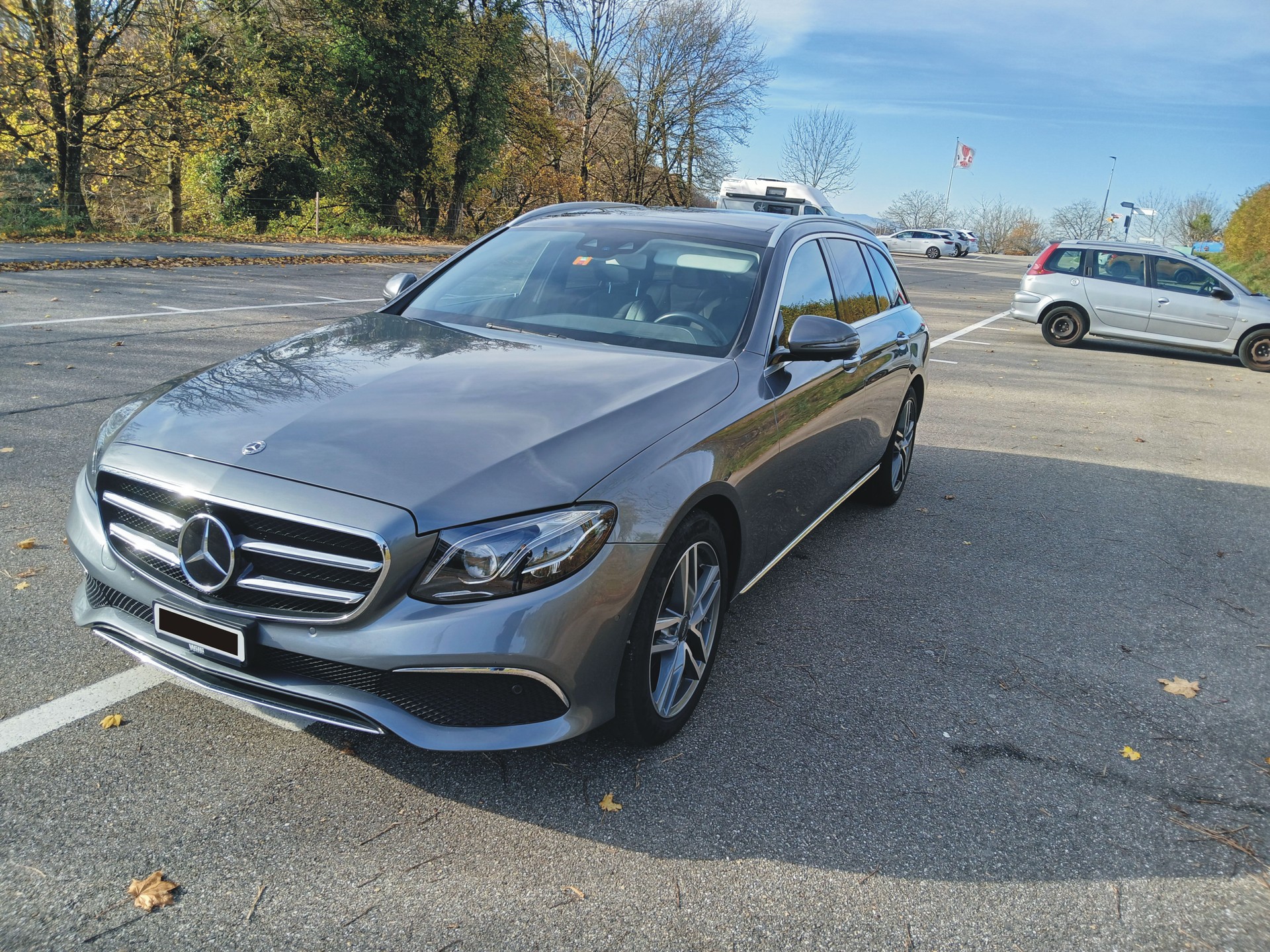 MERCEDES-BENZ E 200 Avantgarde 9G-Tronic