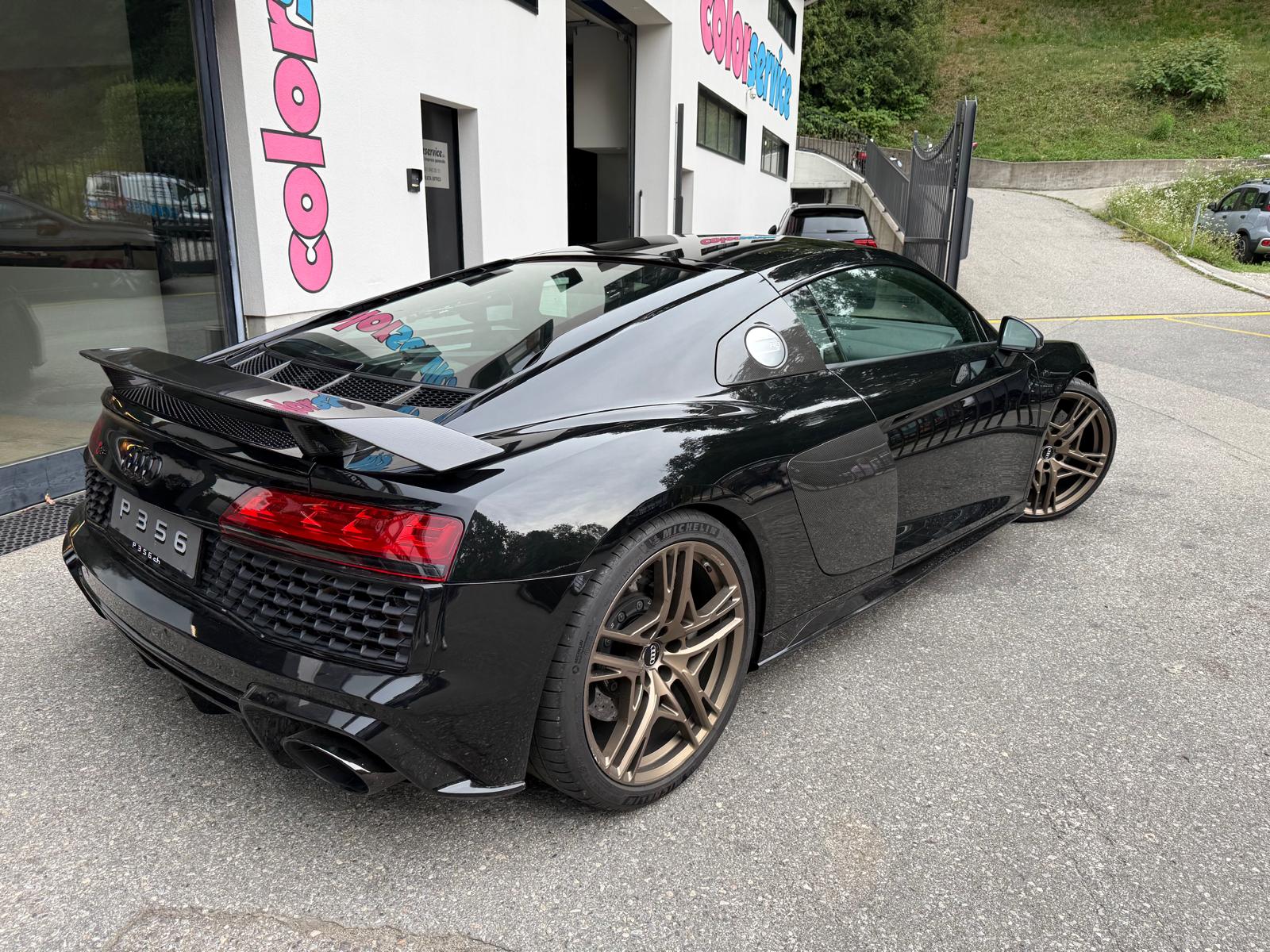 AUDI R8 Coupé performance S-Tronic-image-5