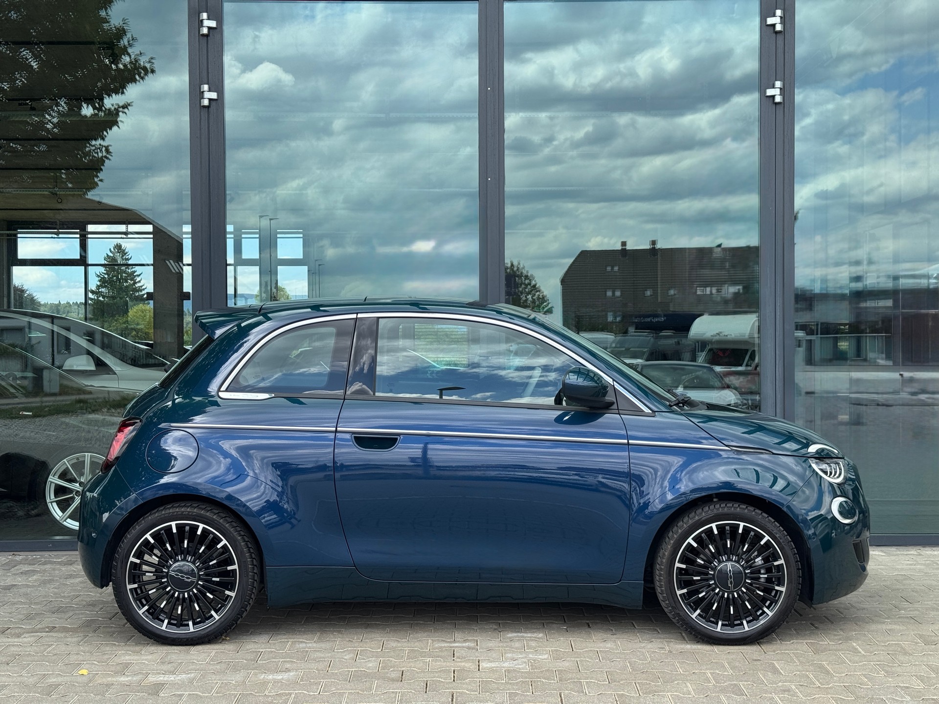 FIAT 500 electric 87 kW La Prima-image-6