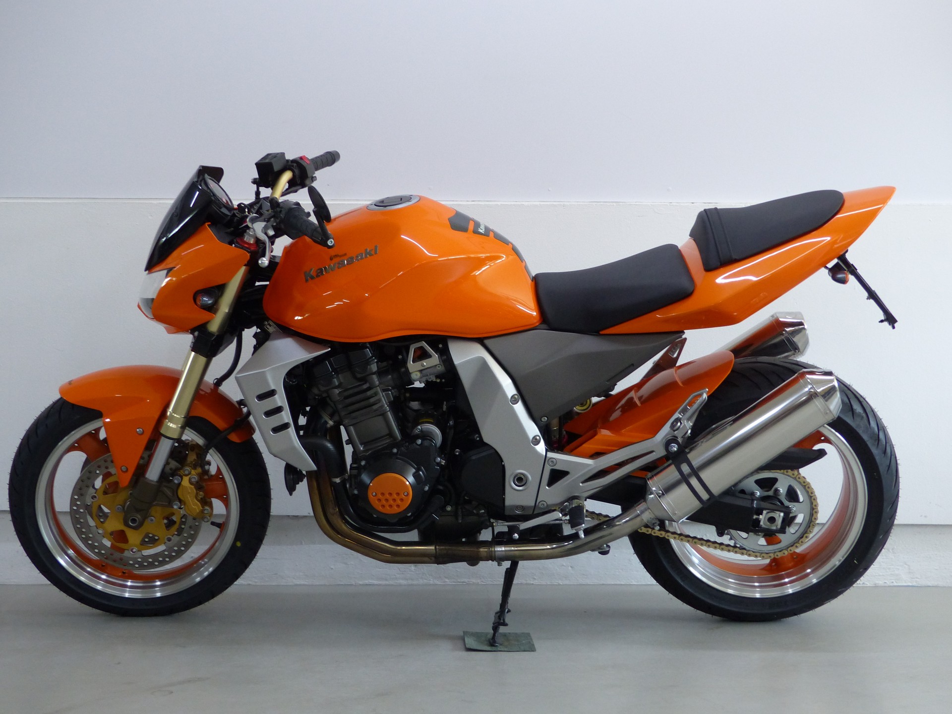 KAWASAKI Z 1000 mit Zubehör-image-10