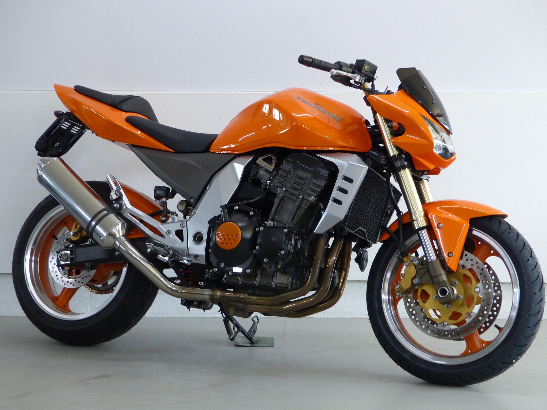 KAWASAKI Z 1000 mit Zubehör-image-9