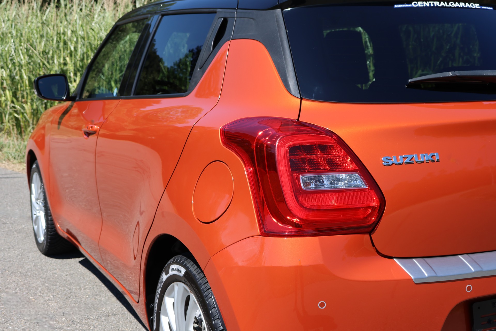 SUZUKI Swift 1.2i Compact Top Hybrid CVT-image-16