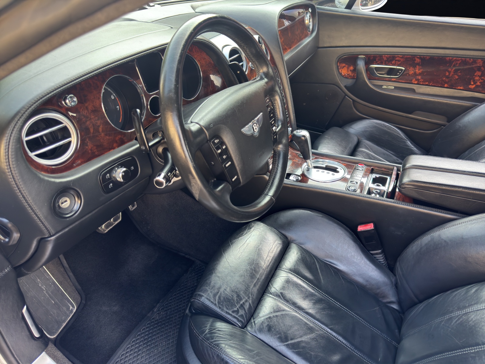 BENTLEY Continental GT 6.0-image-12