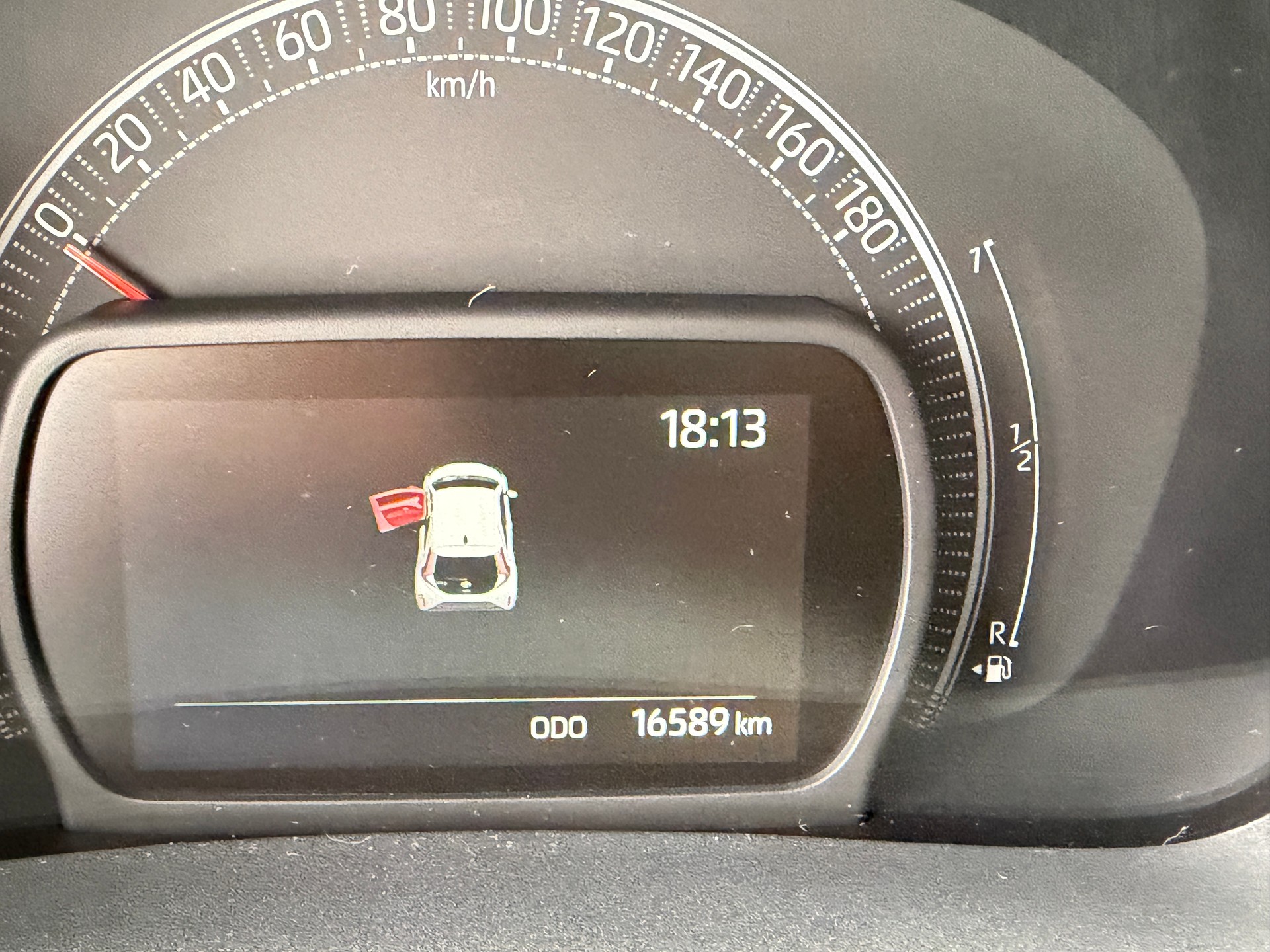 TOYOTA Aygo X 1.0 VVT-i Comfort CVT-image-11