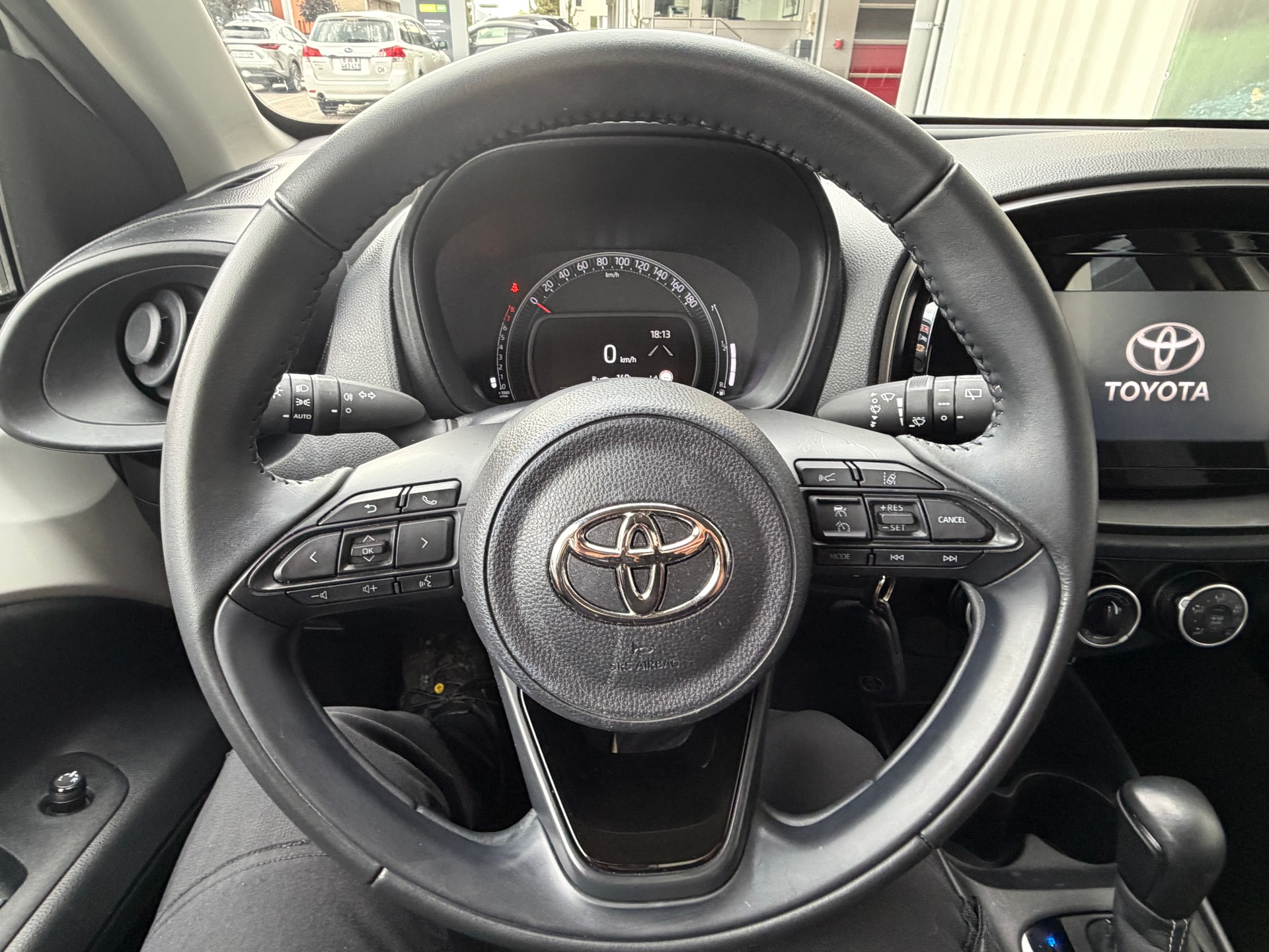 TOYOTA Aygo X 1.0 VVT-i Comfort CVT-image-12