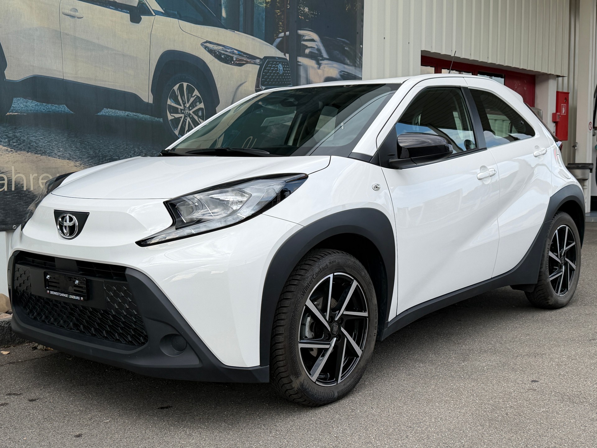 TOYOTA Aygo X 1.0 VVT-i Comfort CVT-showroom-element-2