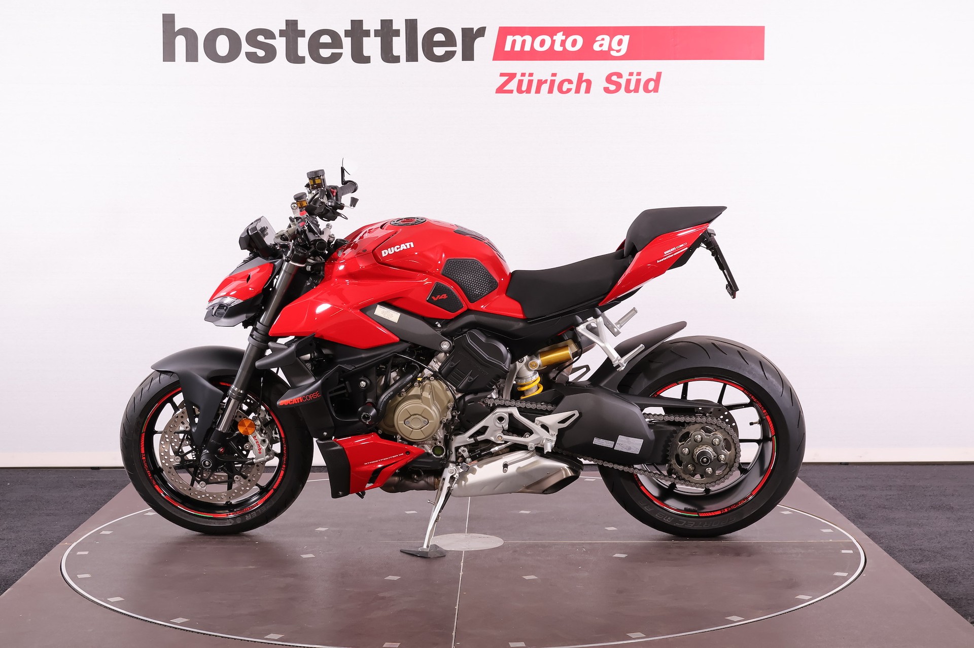 DUCATI Streetfighter V4-showroom-element-1