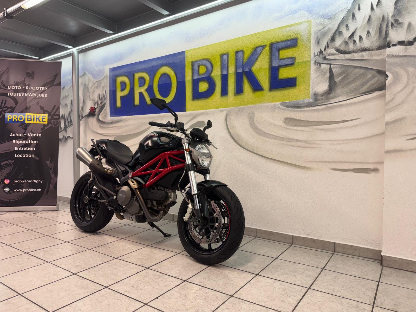 DUCATI Monster 796M ABS